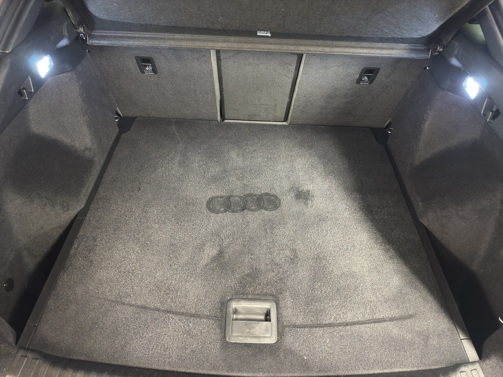 AUDI Q4 Sportback e-tron 50 quattro-image-13