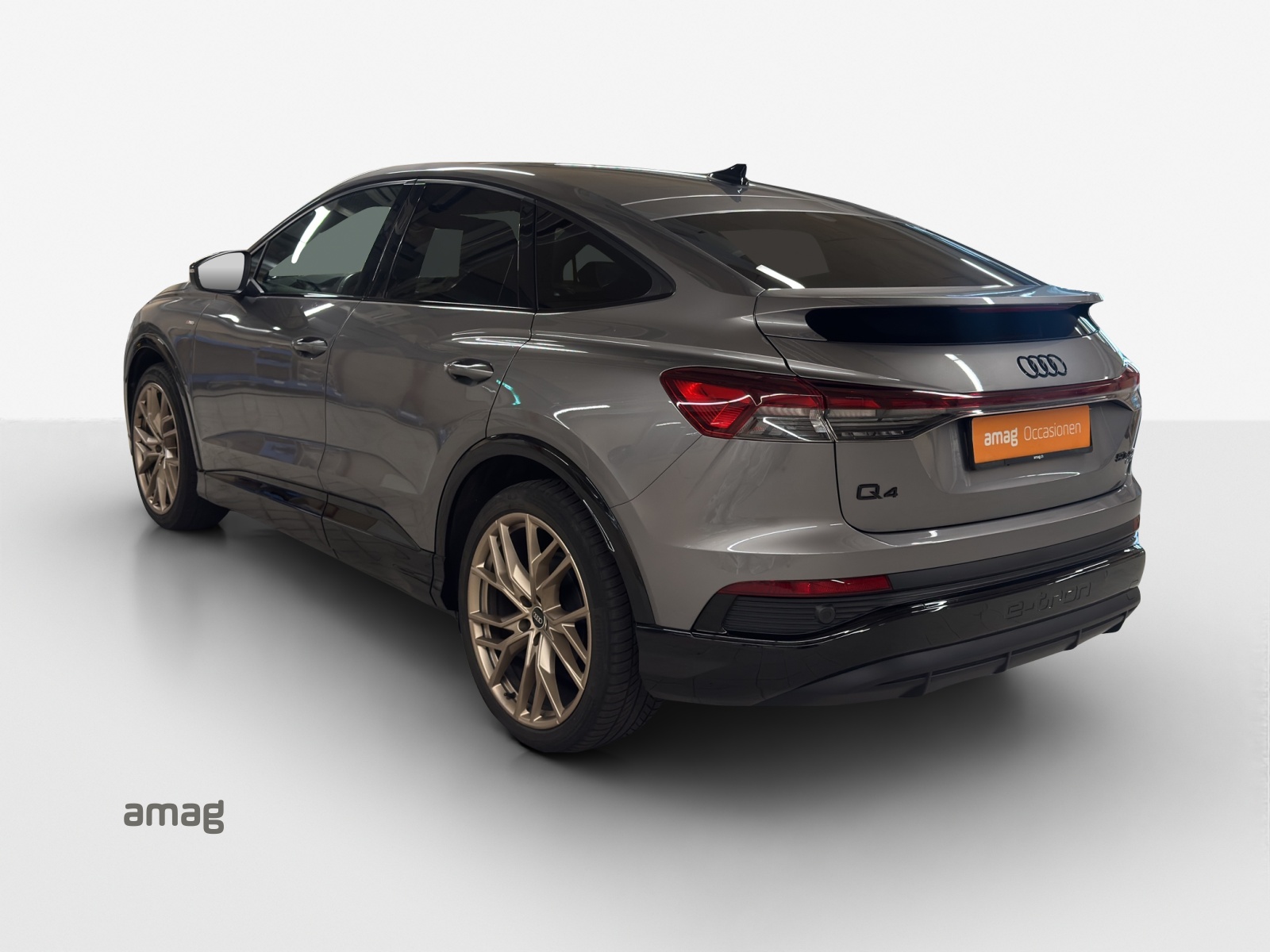 AUDI Q4 Sportback e-tron 50 quattro-showroom-element-3