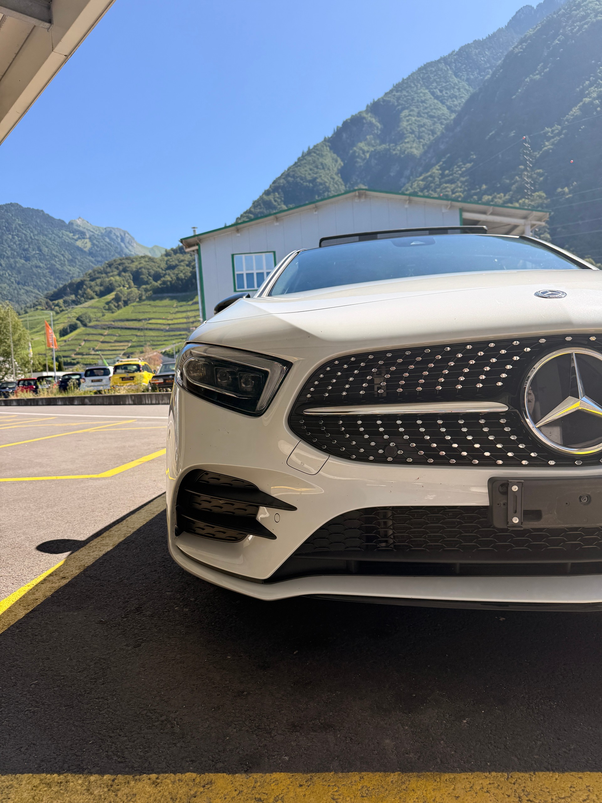 MERCEDES-BENZ A 220 Style 7G-DCT-image-14