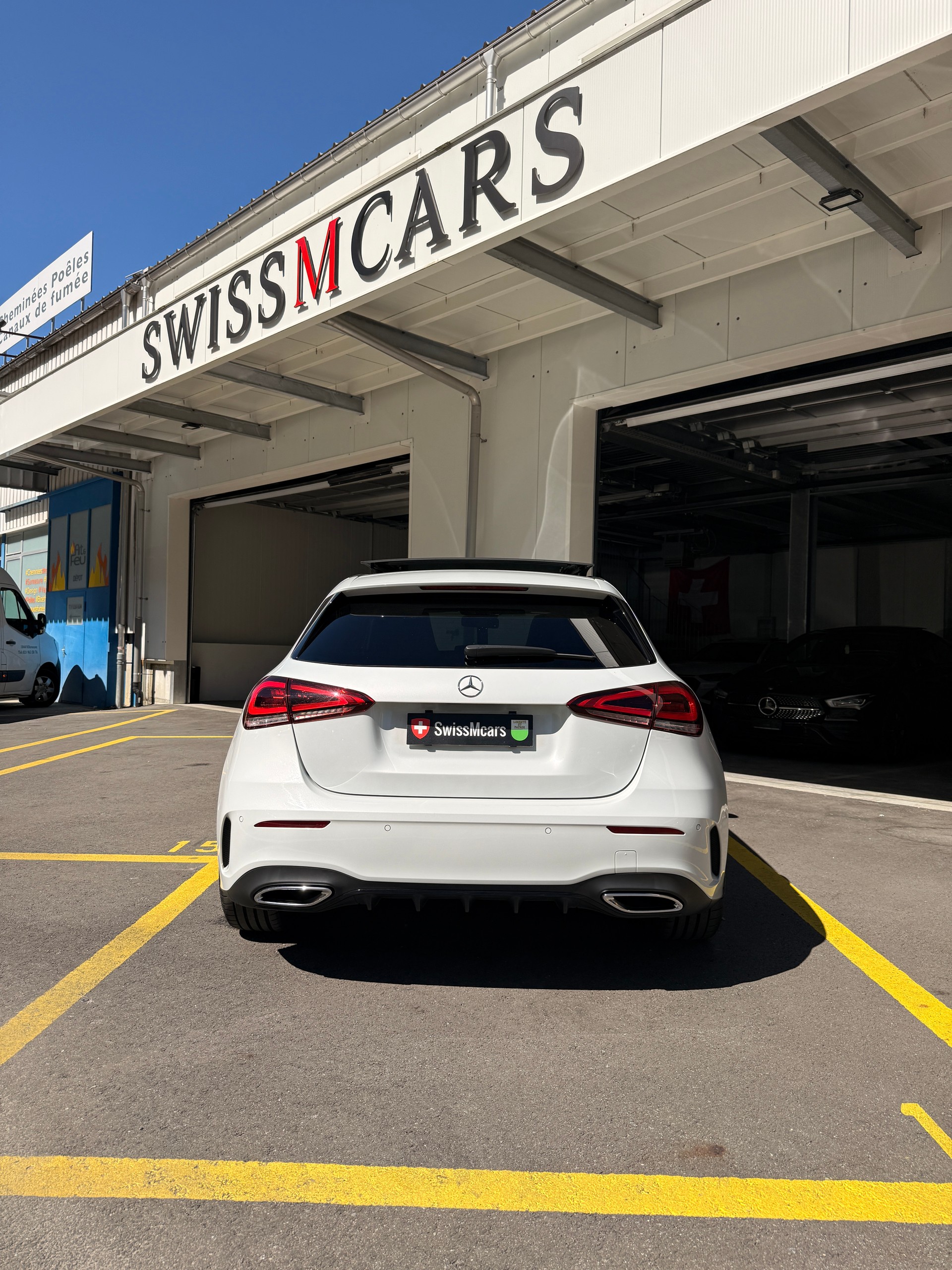 MERCEDES-BENZ A 220 Style 7G-DCT-image-8