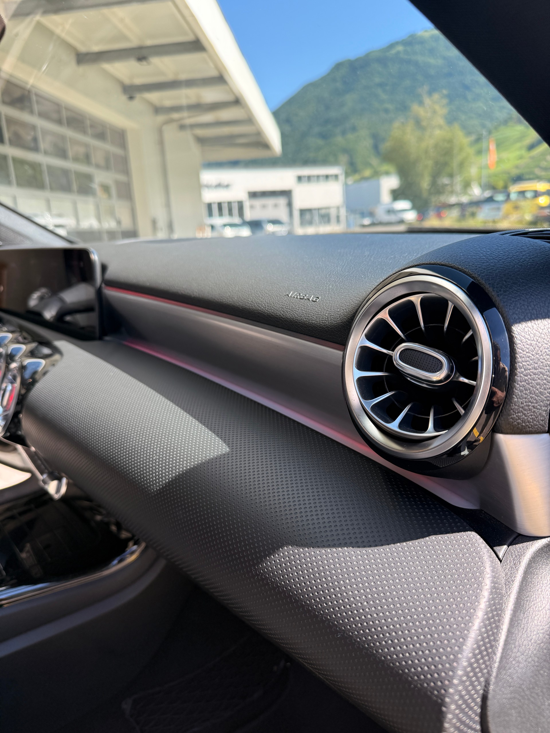MERCEDES-BENZ A 220 Style 7G-DCT-image-18