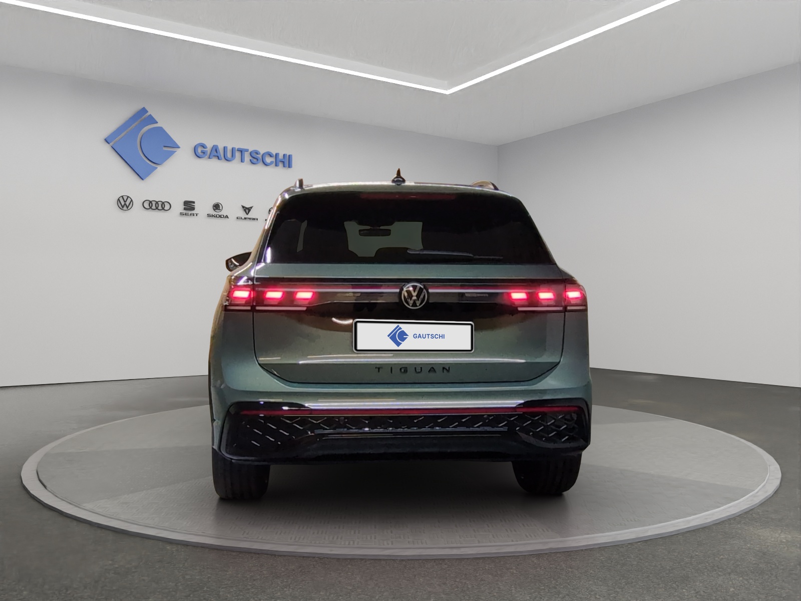 VW Tiguan 2.0 TSI DSG R-Line Plus 4Motion-image-3