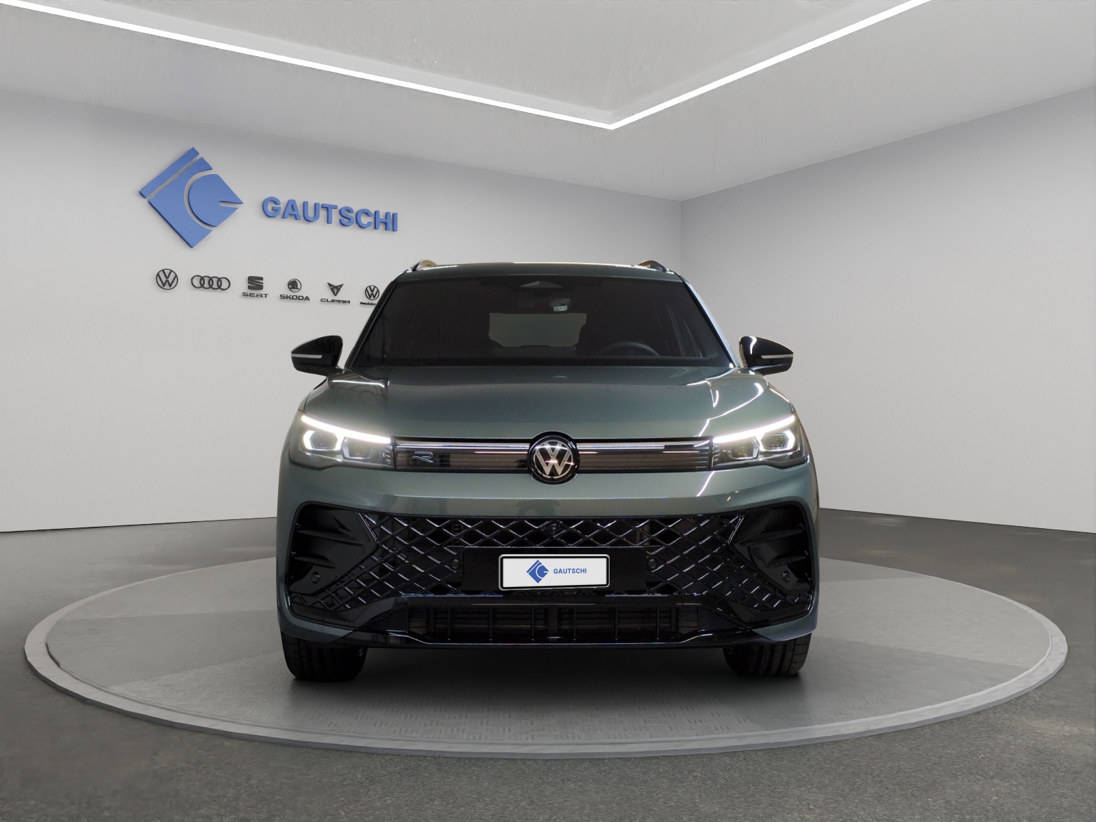 VW Tiguan 2.0 TSI DSG R-Line Plus 4Motion-image-4