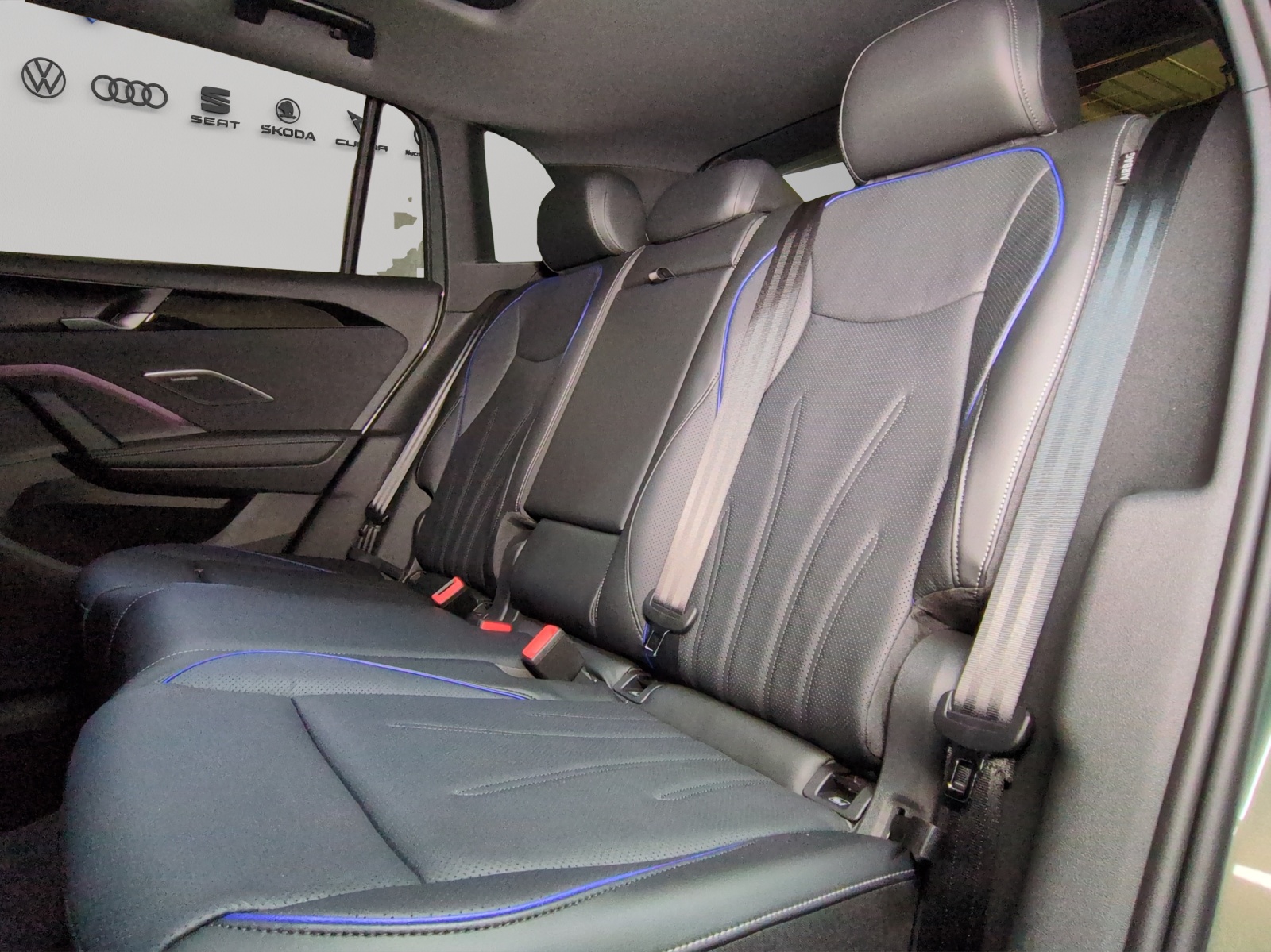 VW Tiguan 2.0 TSI DSG R-Line Plus 4Motion-image-8
