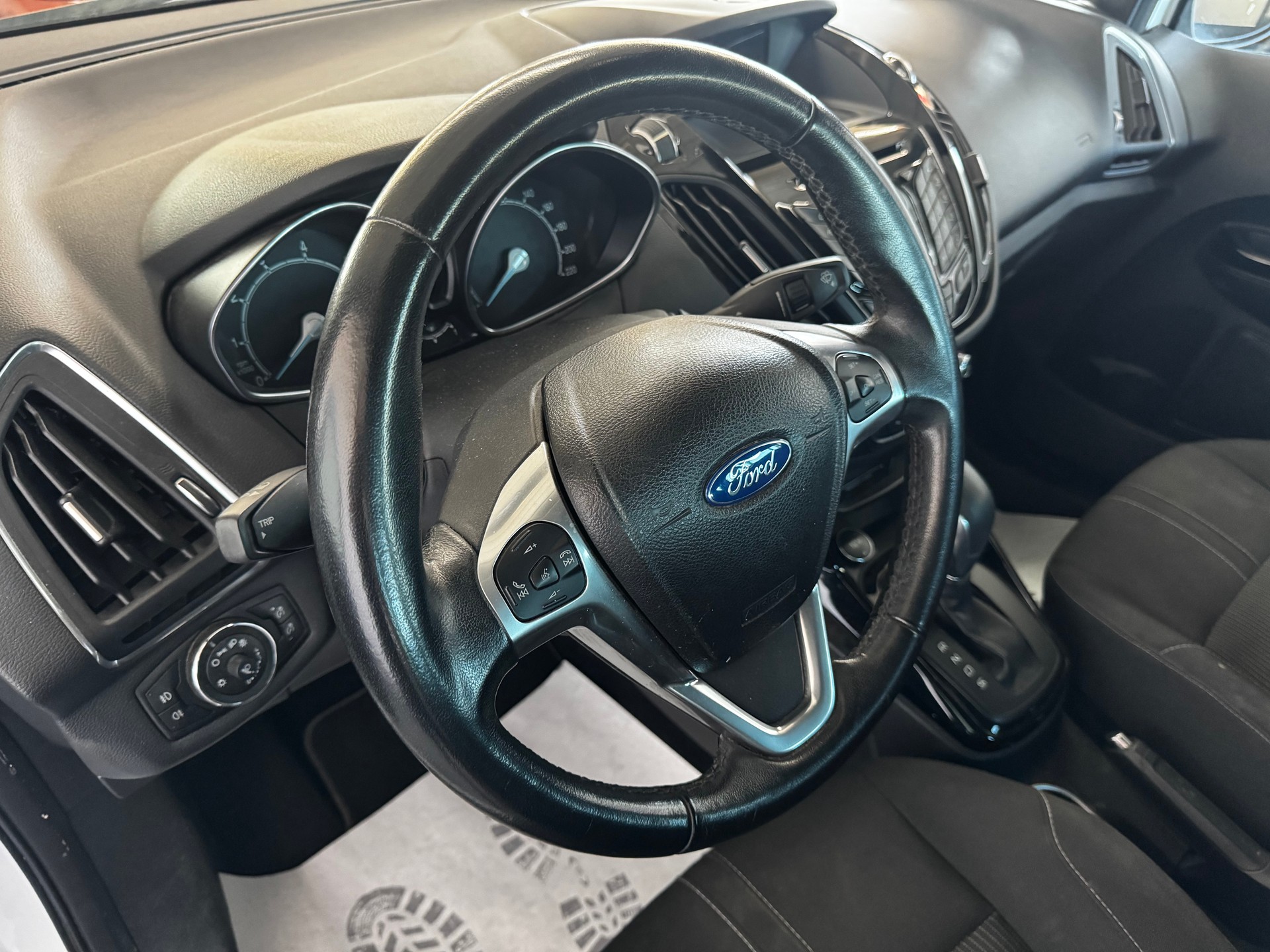 FORD B-Max 1.6 Ti-VCT Trend PowerShift-image-11