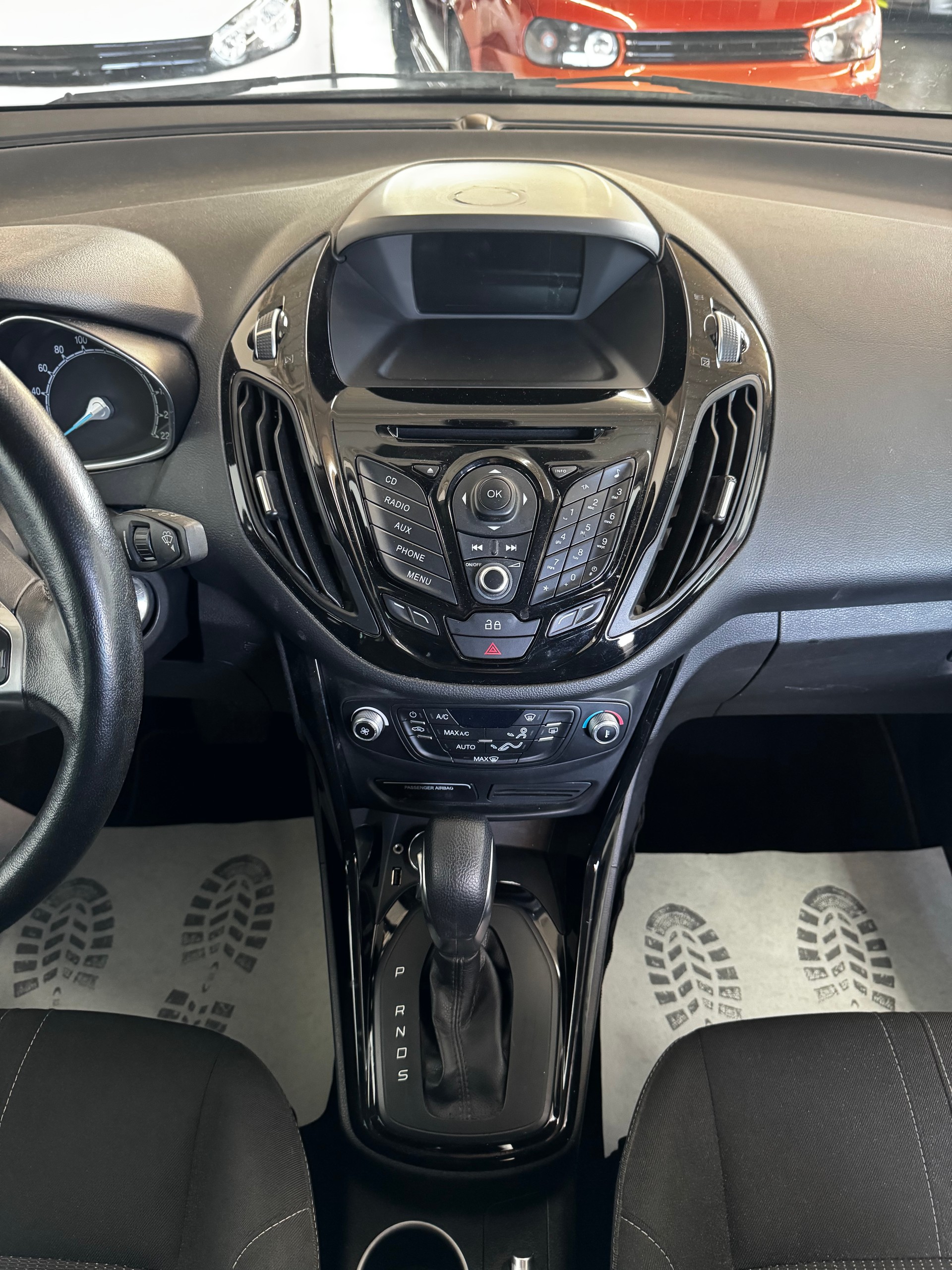 FORD B-Max 1.6 Ti-VCT Trend PowerShift-image-14
