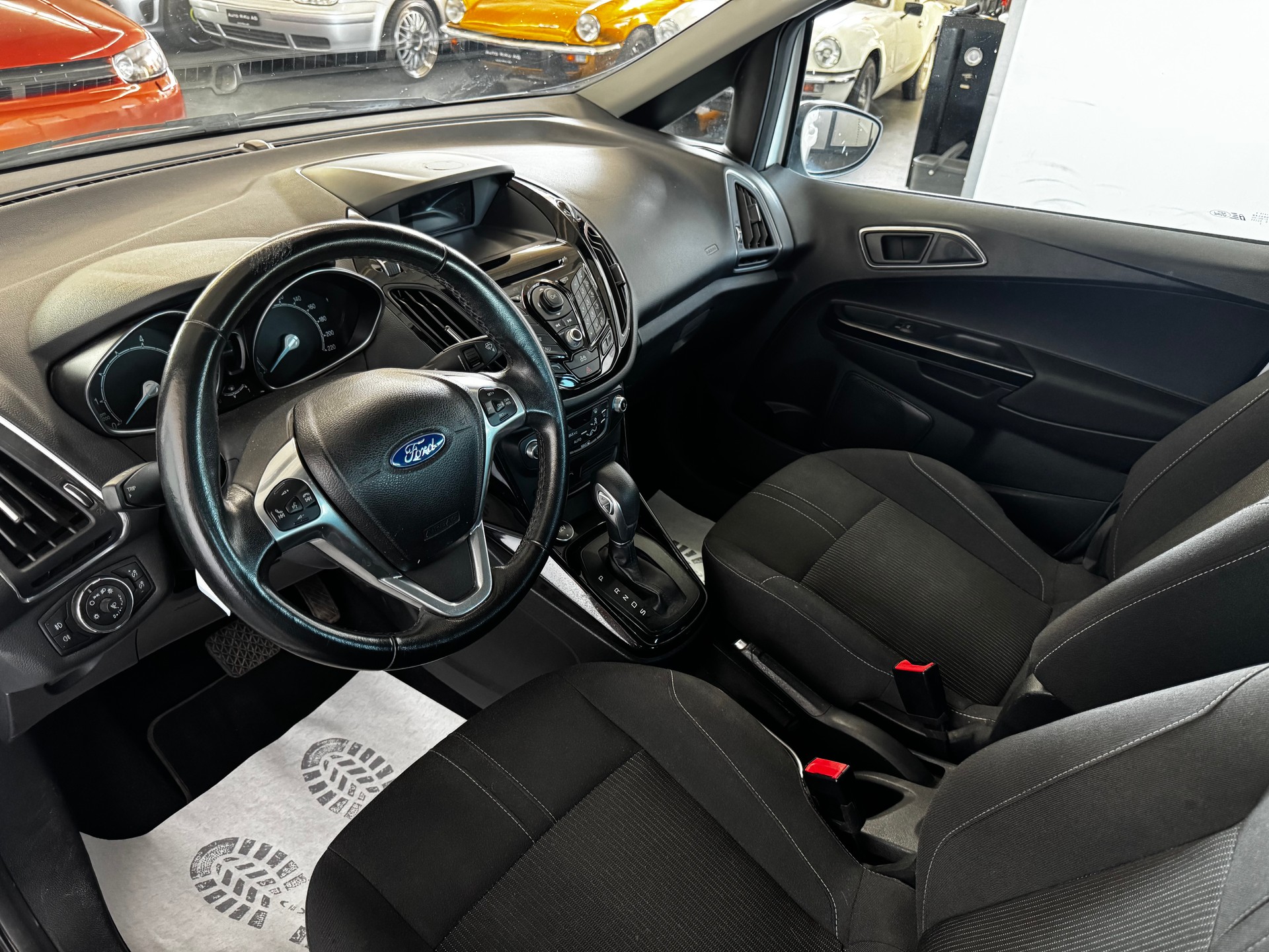 FORD B-Max 1.6 Ti-VCT Trend PowerShift-image-12