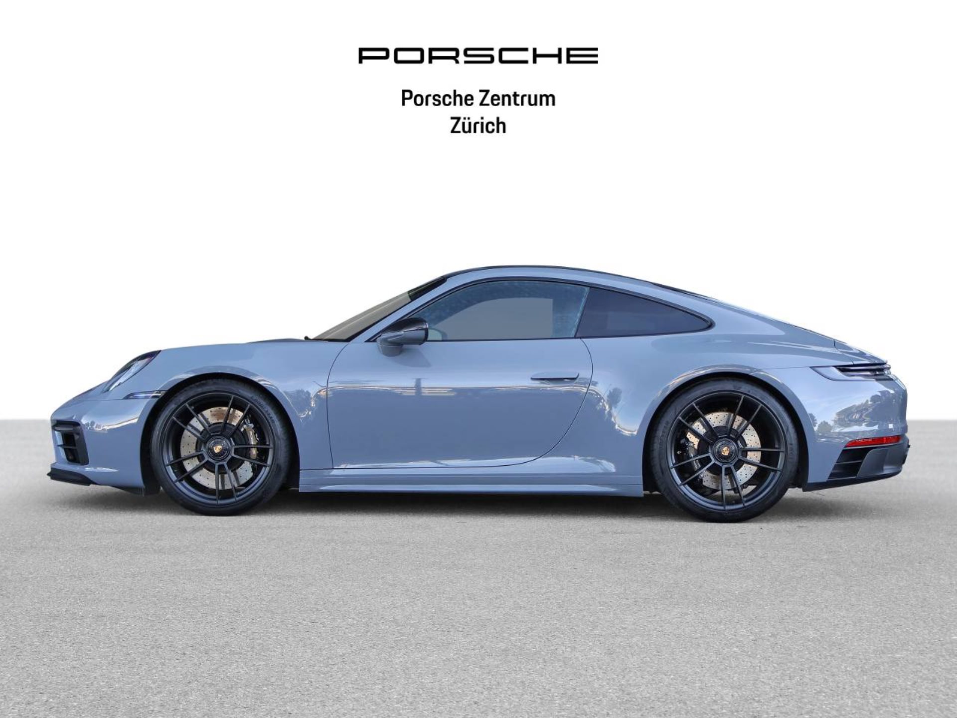PORSCHE 911 Carrera 4 GTS-image-1