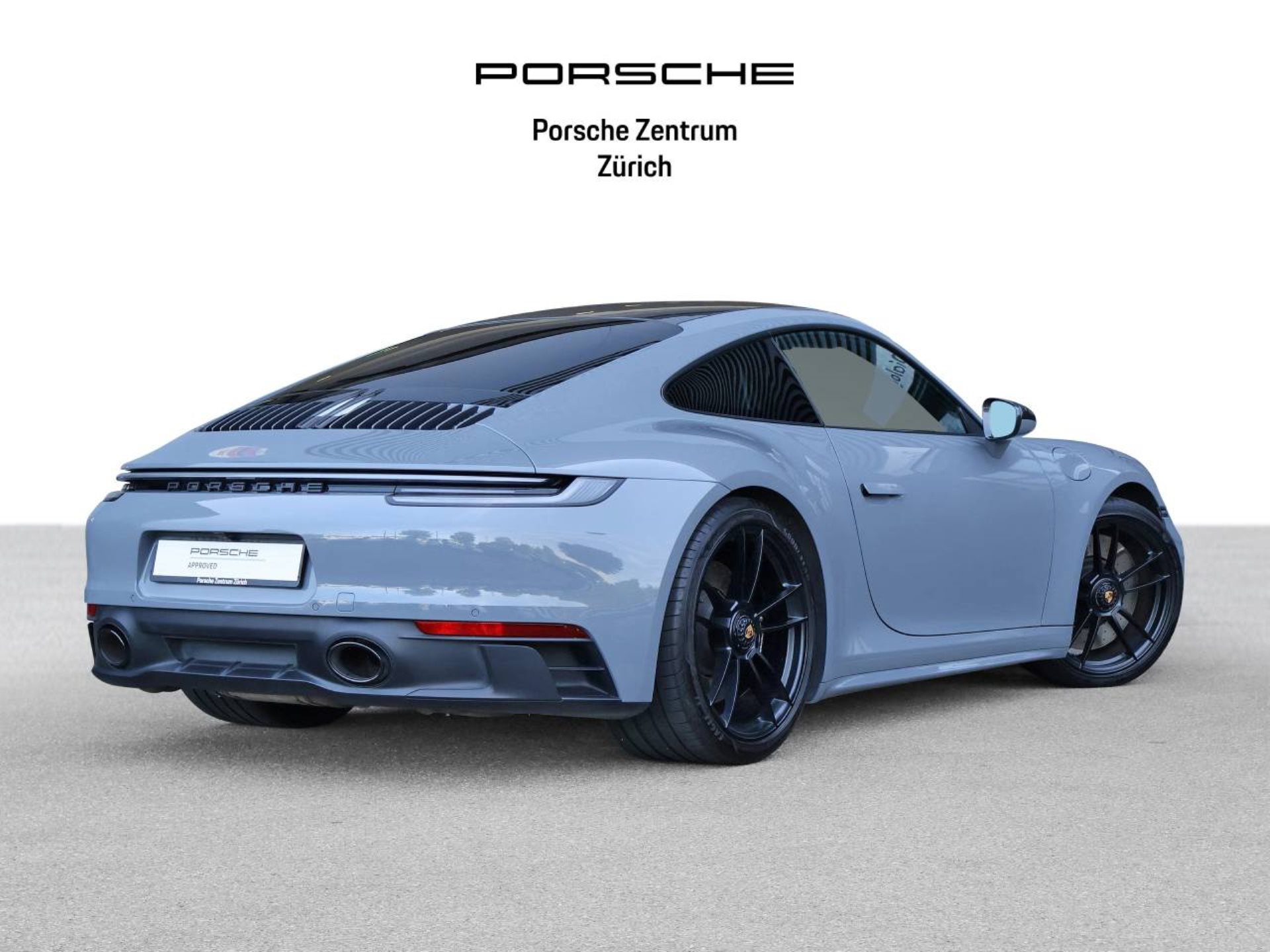 PORSCHE 911 Carrera 4 GTS-image-5