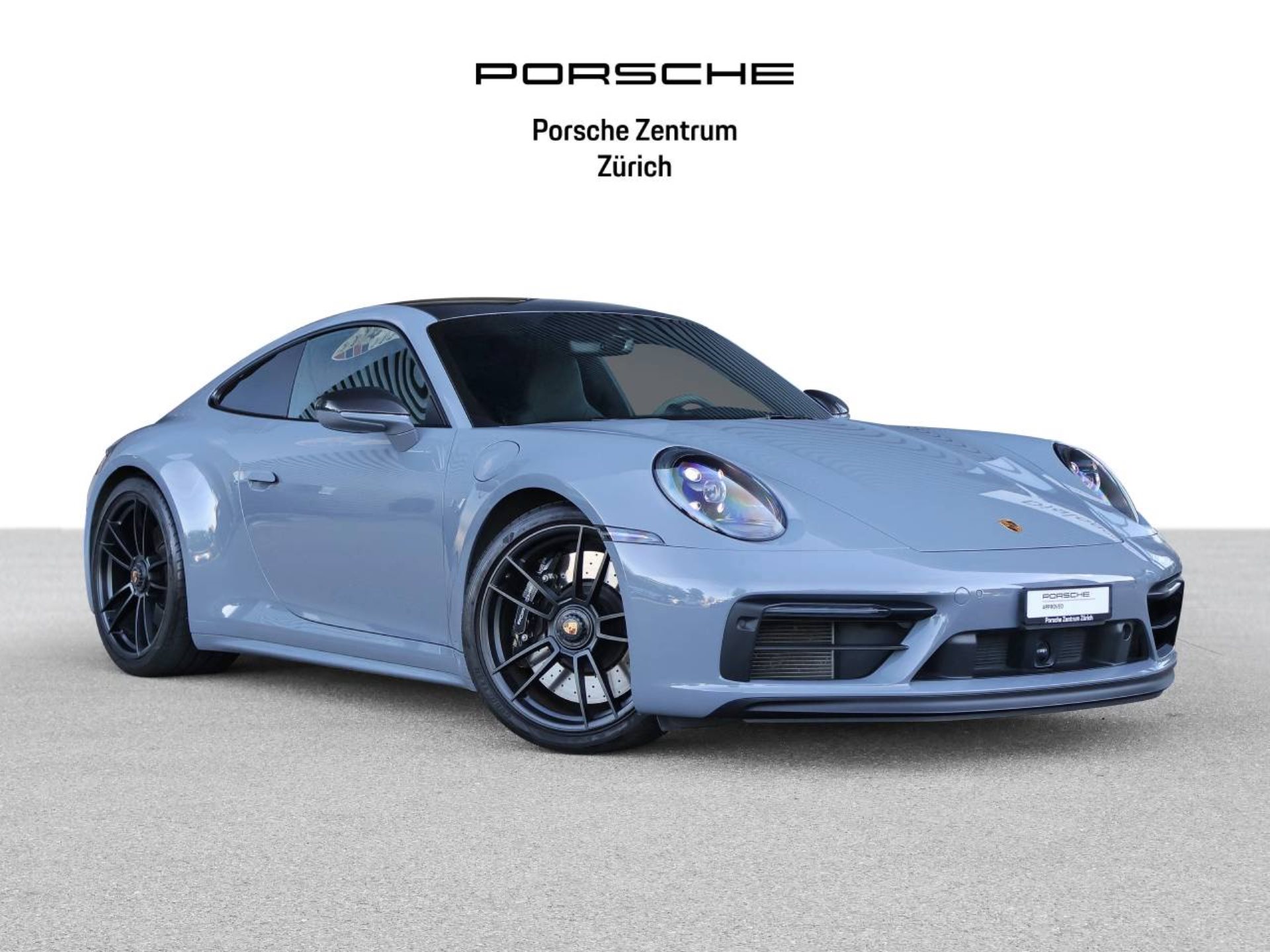 PORSCHE 911 Carrera 4 GTS-image-7