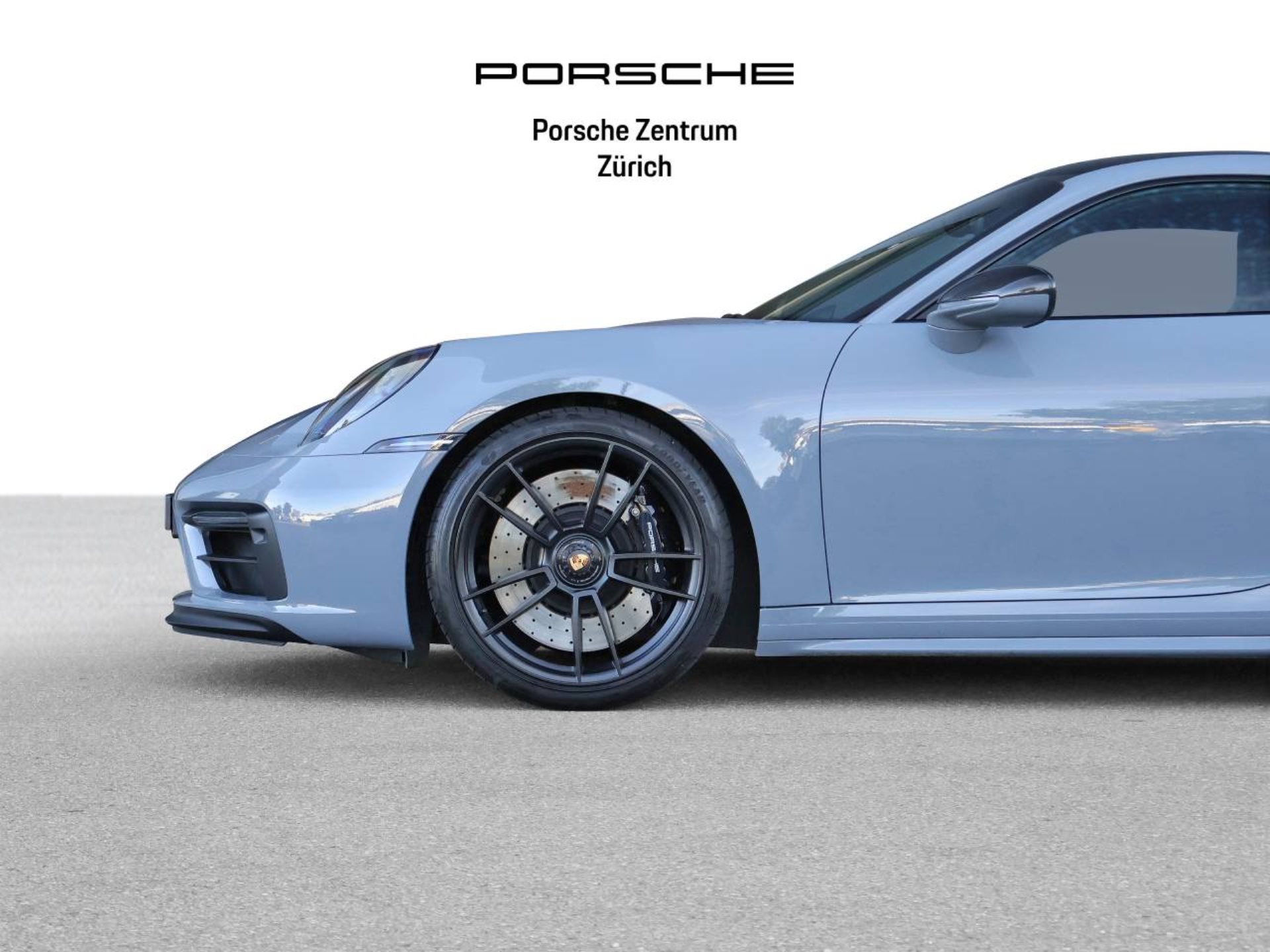 PORSCHE 911 Carrera 4 GTS-image-10