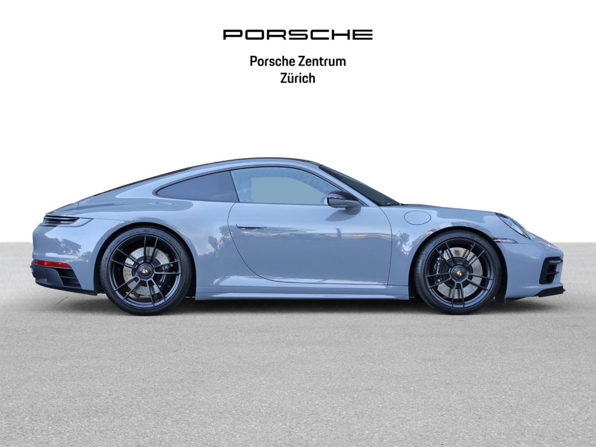 PORSCHE 911 Carrera 4 GTS-image-6