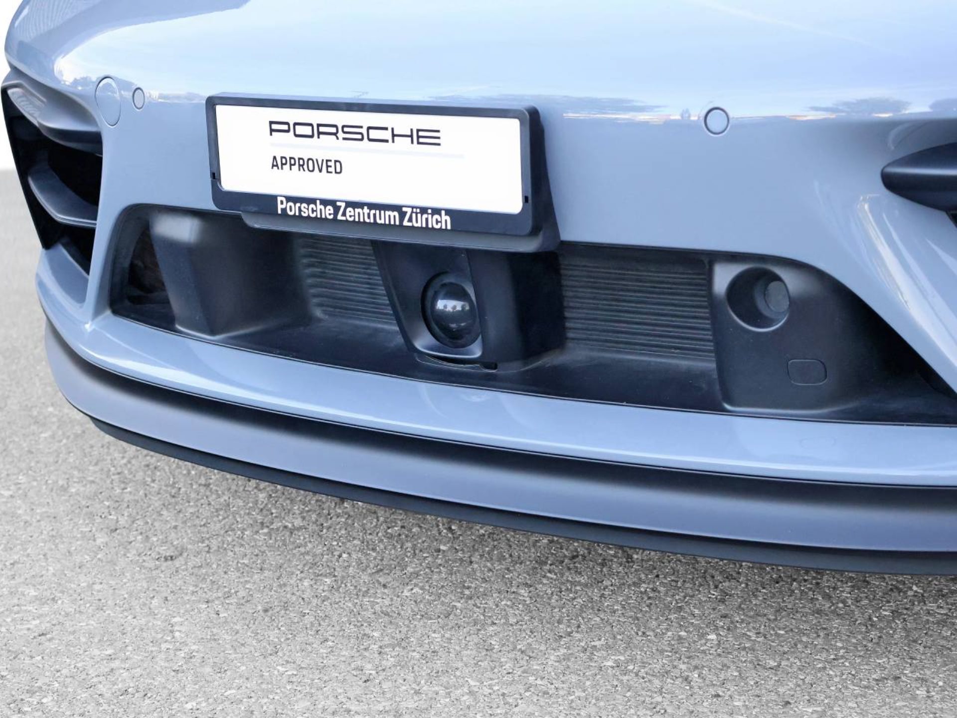 PORSCHE 911 Carrera 4 GTS-image-28