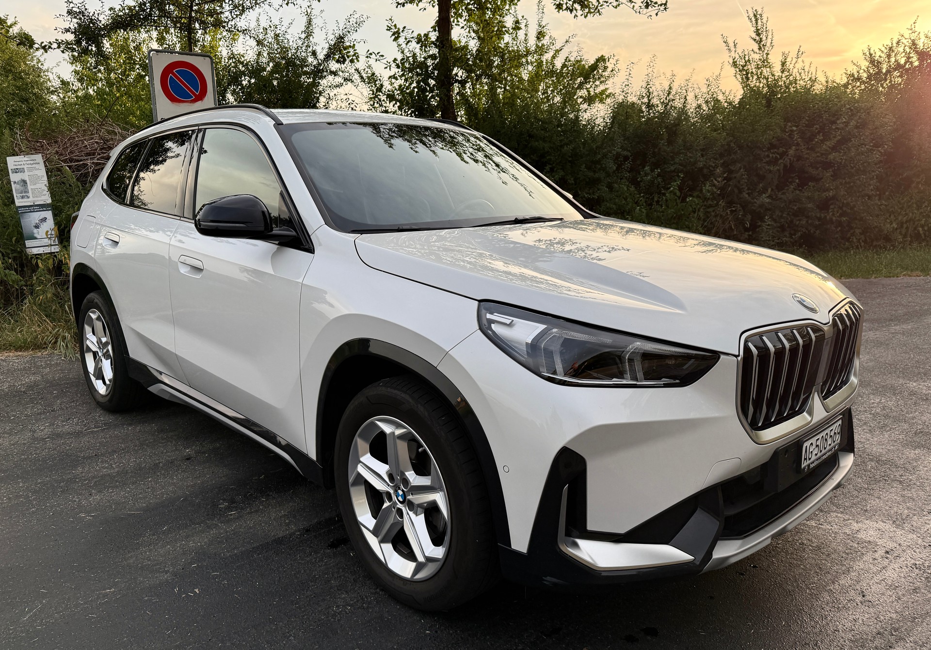 BMW 18d sDrive X Line-image-0
