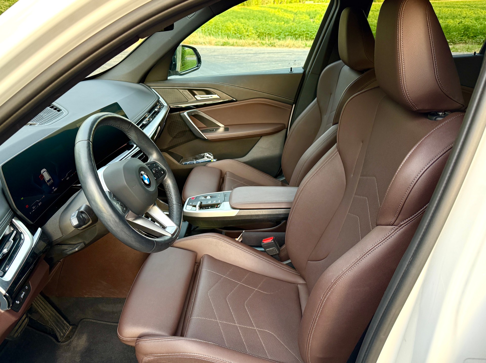 BMW 18d sDrive X Line-image-3