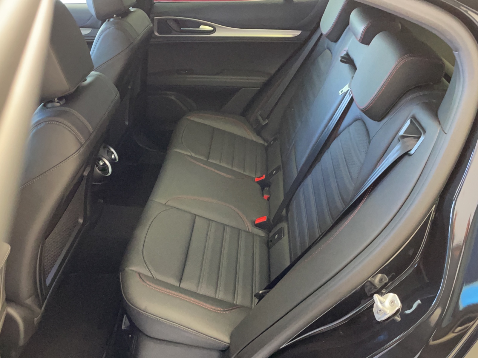 ALFA ROMEO STELVIO 2.0 Q4 280 Veloce-image-7