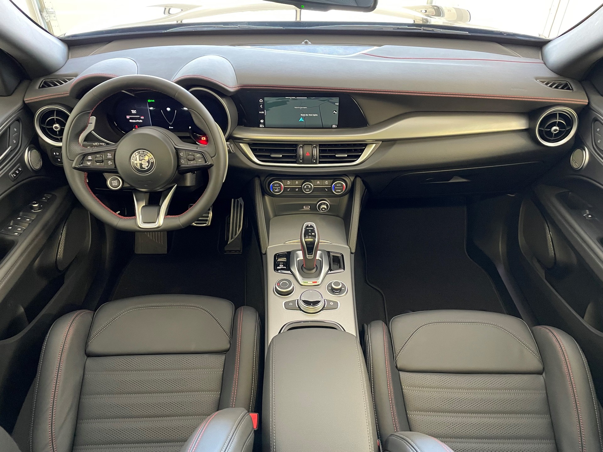ALFA ROMEO STELVIO 2.0 Q4 280 Veloce-image-10