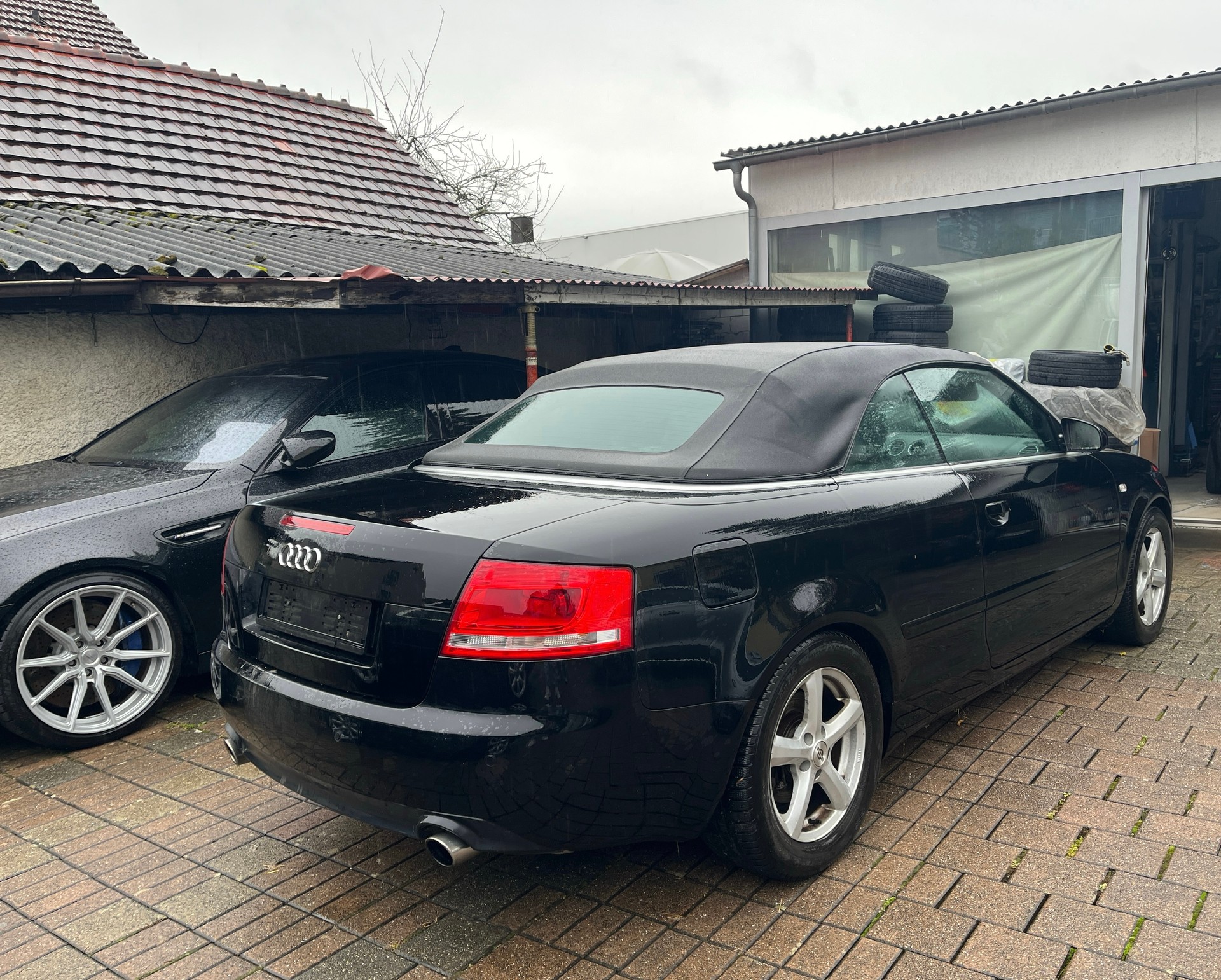 AUDI A4 Cabriolet 3.2 FSI multitronic-image-1