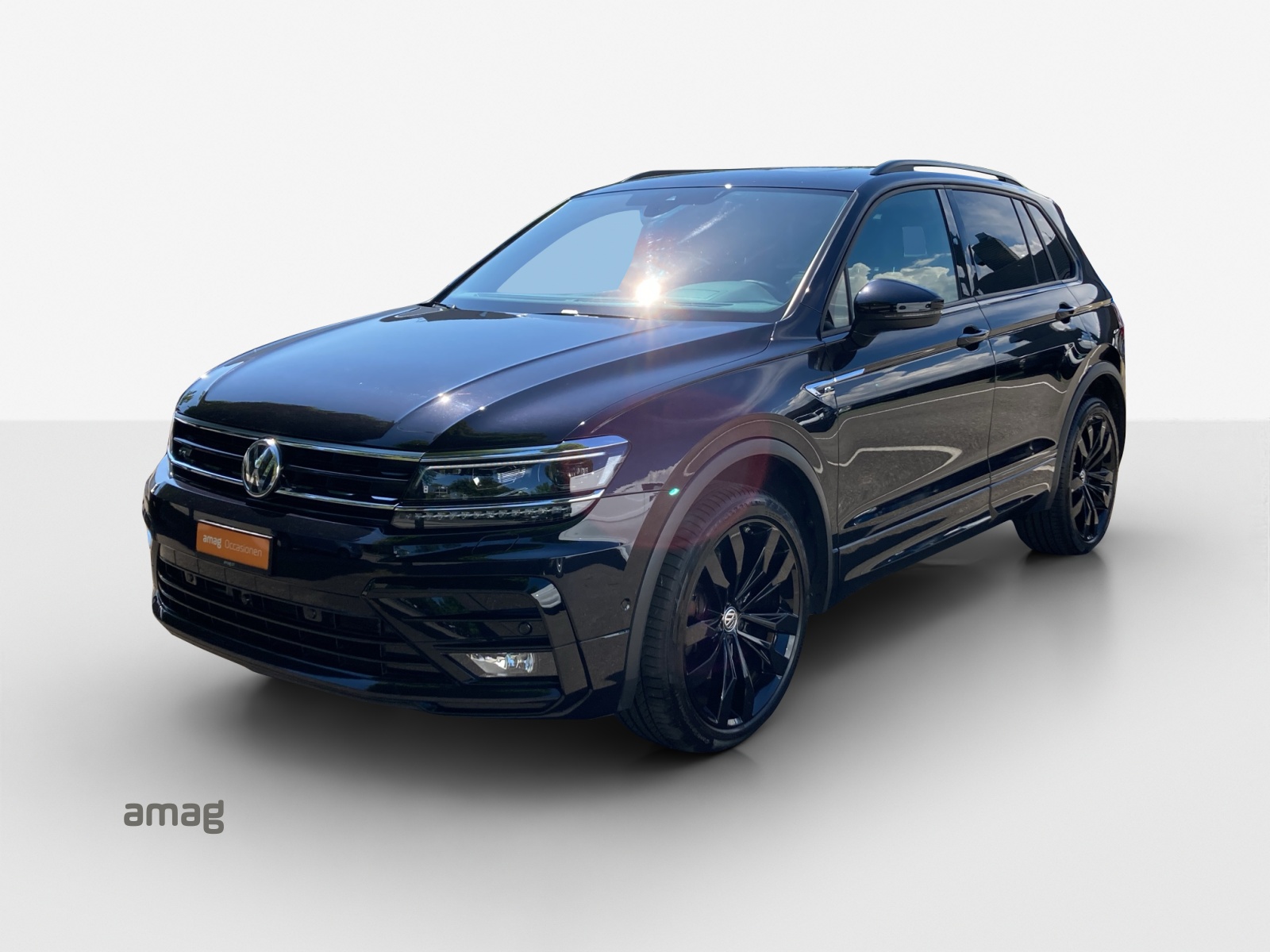 VW Tiguan 2.0TSI Highline 4Motion DSG-showroom-element-1
