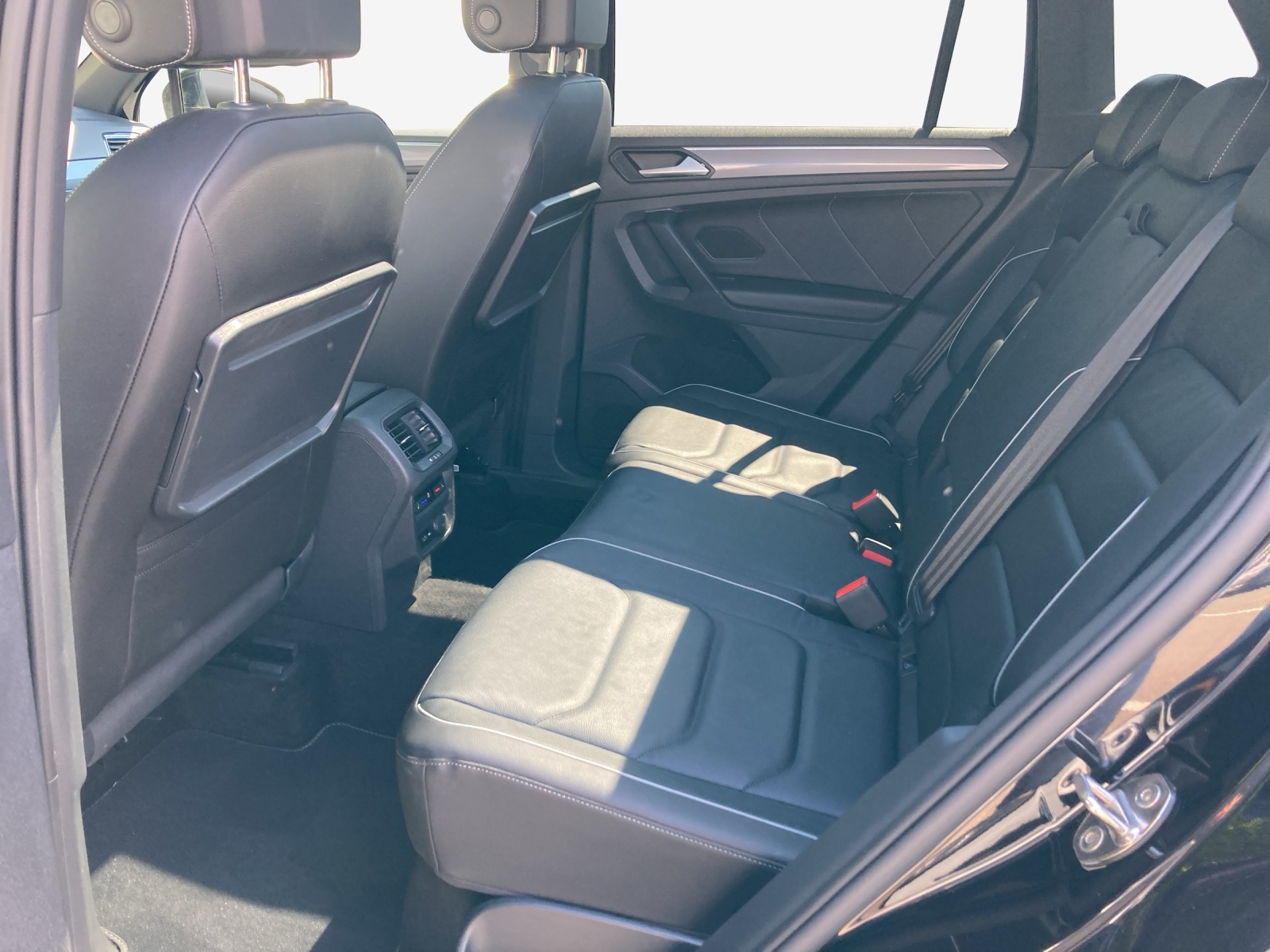 VW Tiguan 2.0TSI Highline 4Motion DSG-image-11