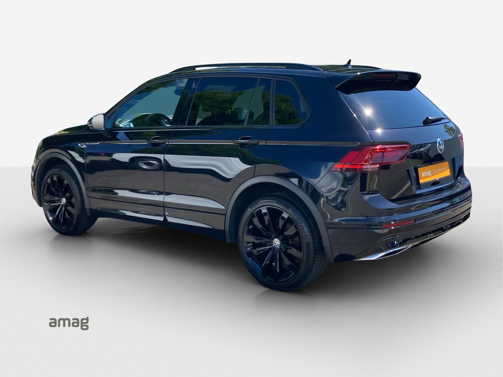 VW Tiguan 2.0TSI Highline 4Motion DSG-showroom-element-3