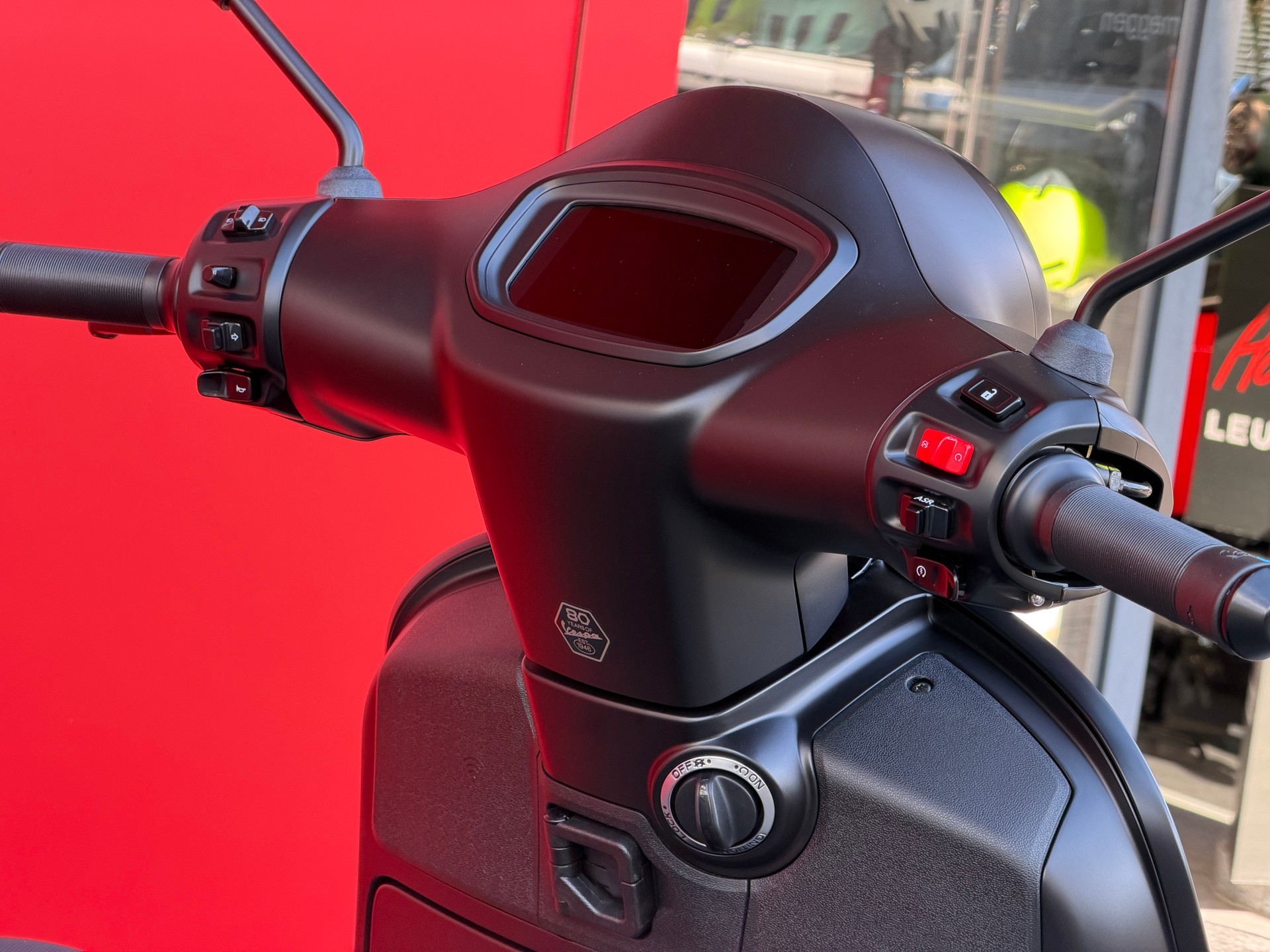 PIAGGIO Vespa GTS 125 Super Sport RST Euro 5+-image-12