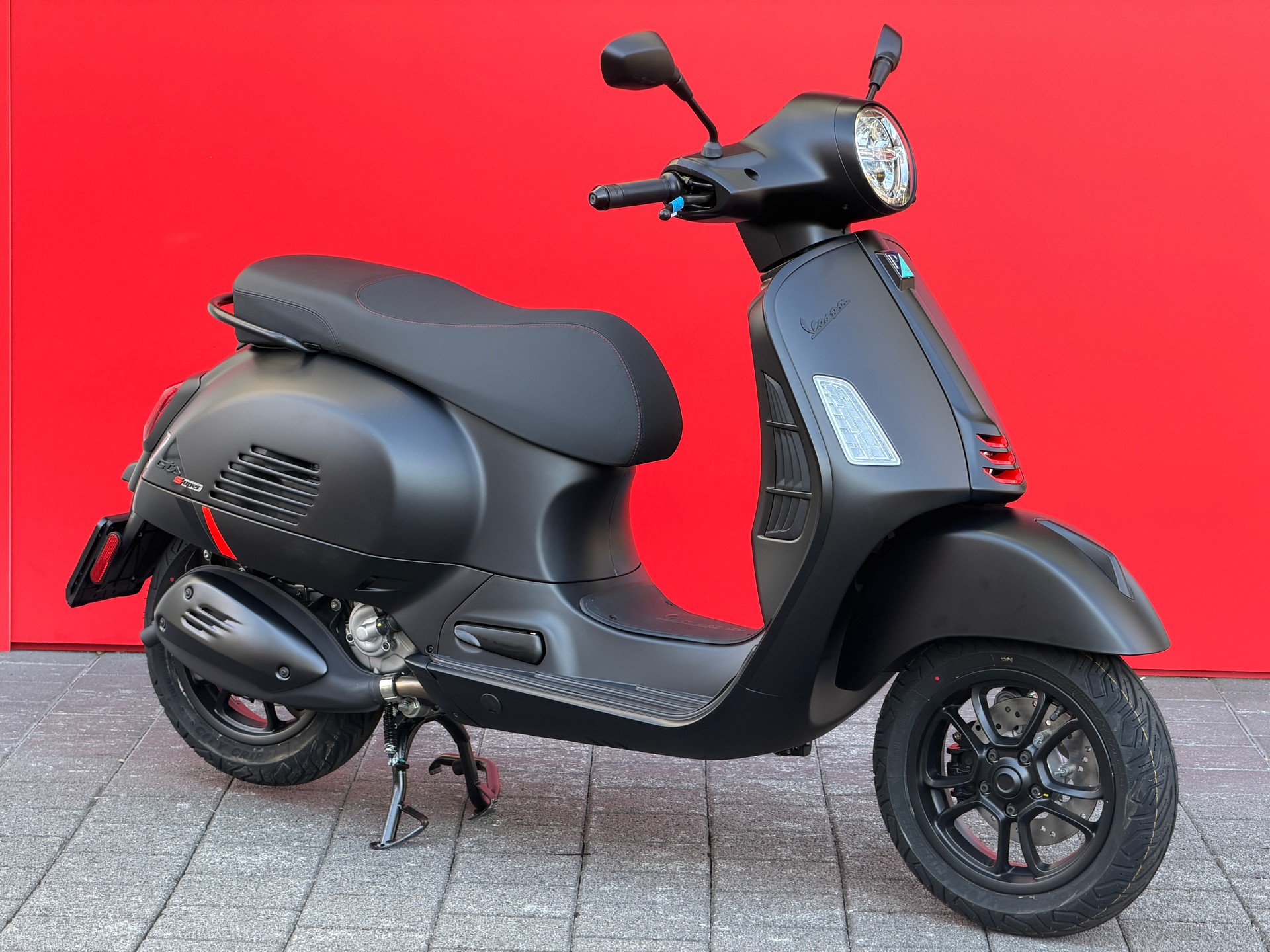 PIAGGIO Vespa GTS 125 Super Sport RST Euro 5+-showroom-element-1