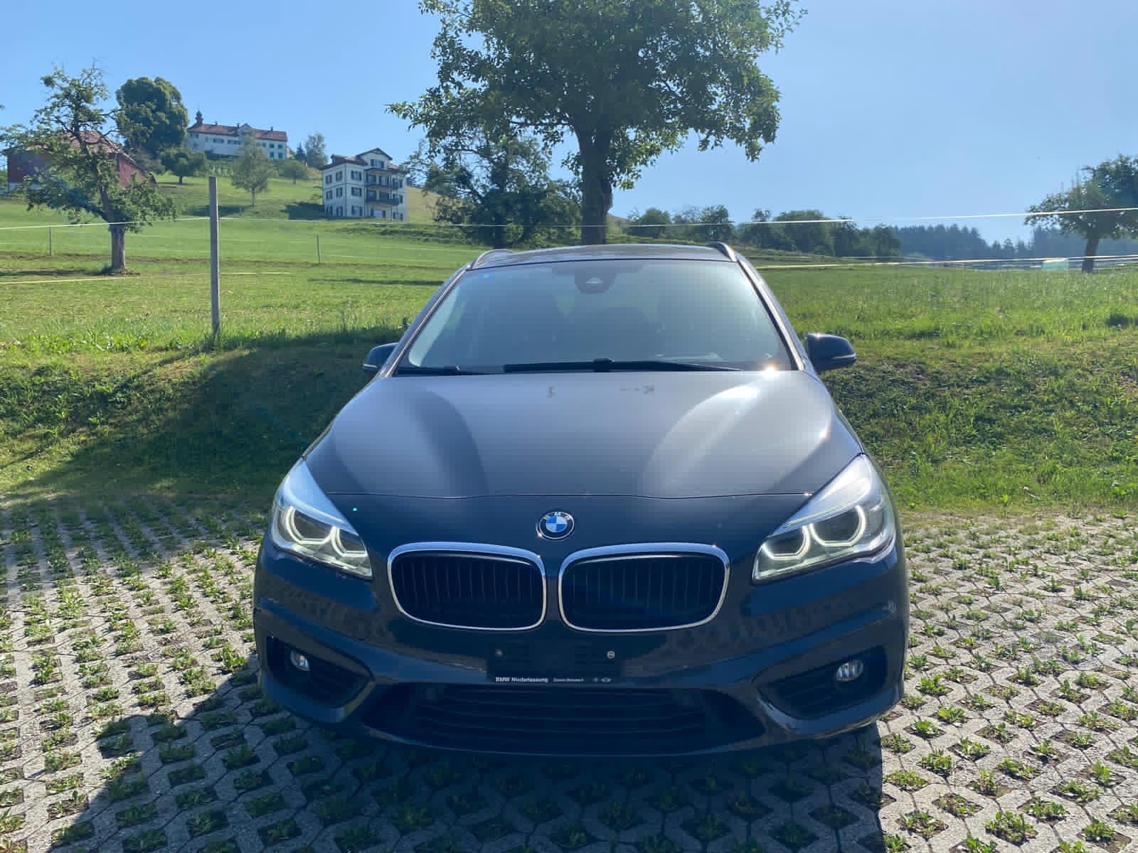 BMW 218d Gran Tourer Luxury Line Steptronic-image-6