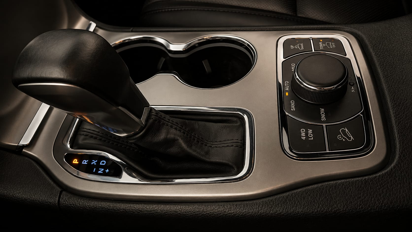 JEEP Grand Cherokee 3.0 CRD Overland Automatic-image-13