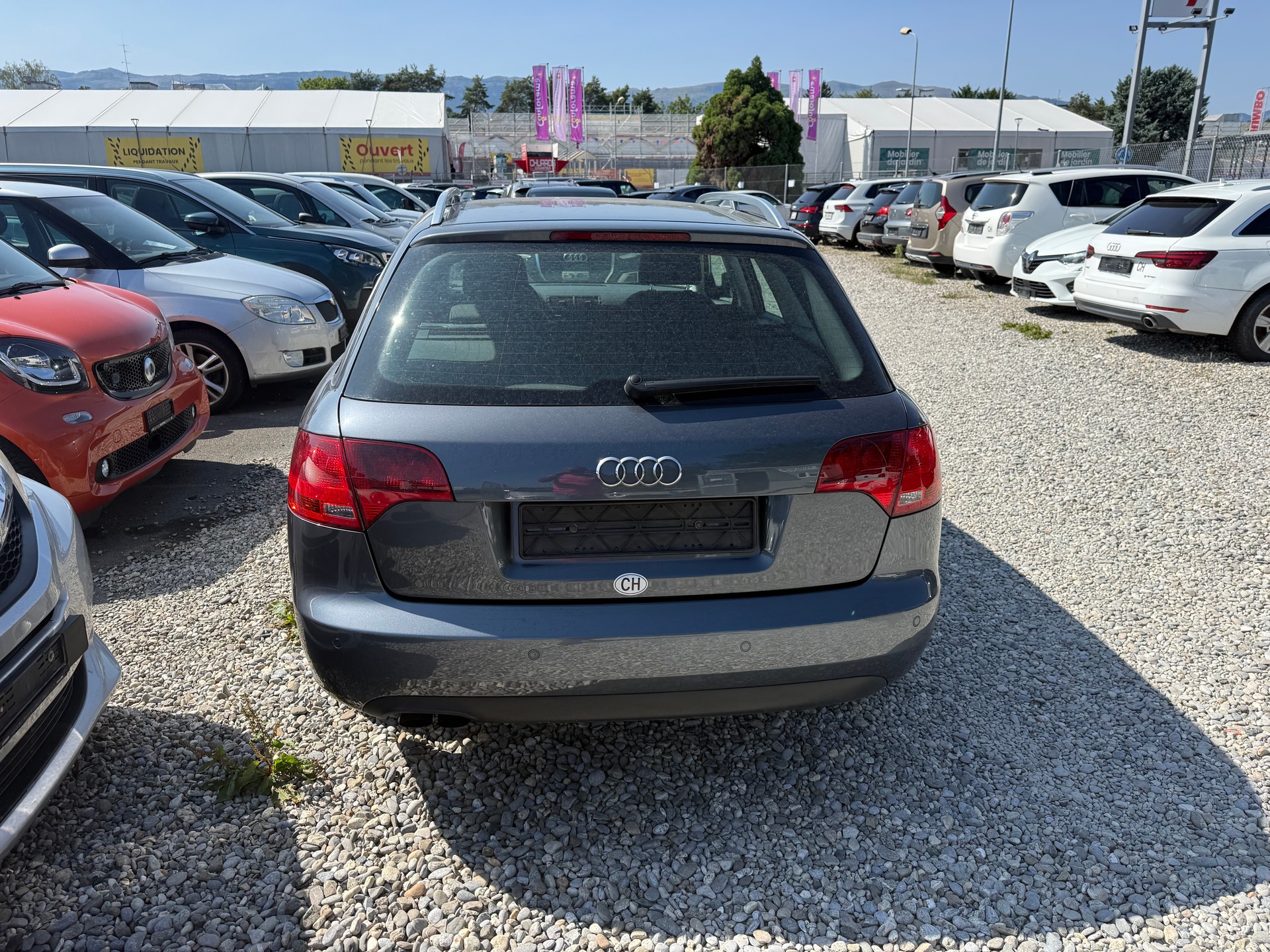 AUDI A4 Avant 2.0 TDI-image-3