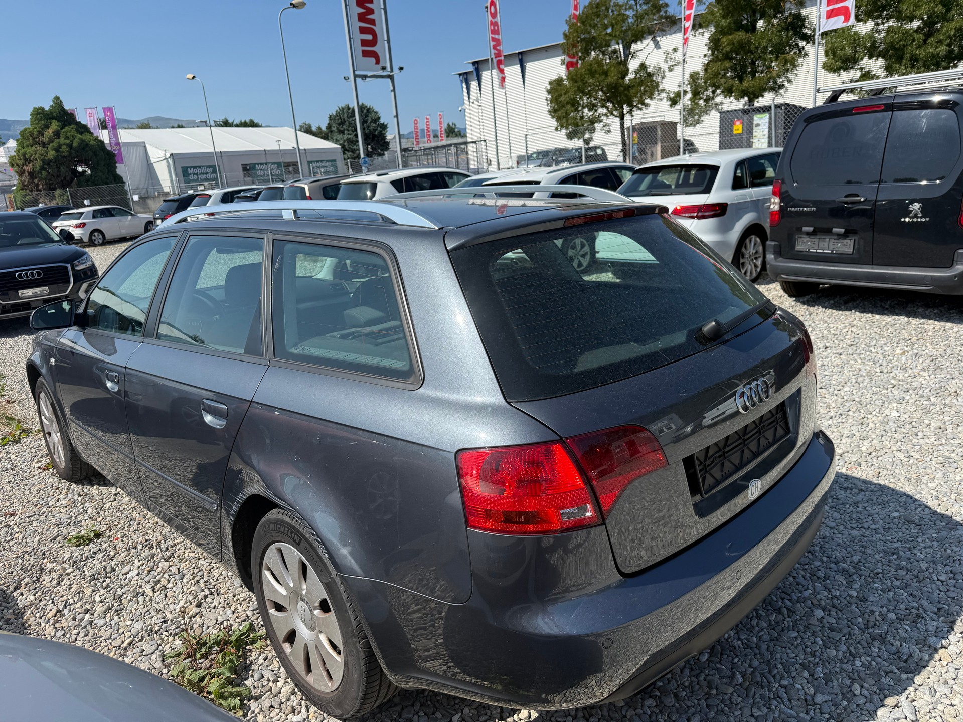 AUDI A4 Avant 2.0 TDI-image-5