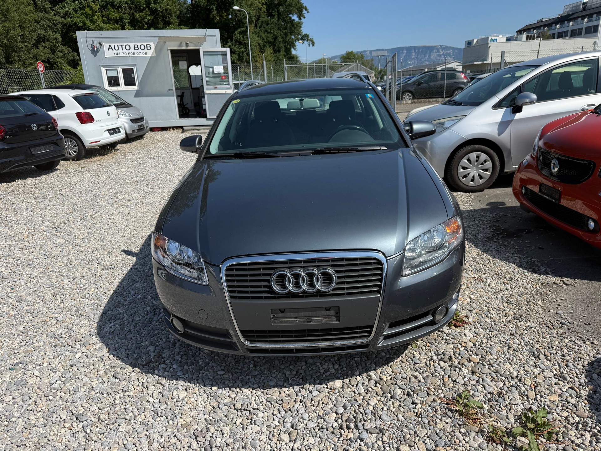 AUDI A4 Avant 2.0 TDI-image-0