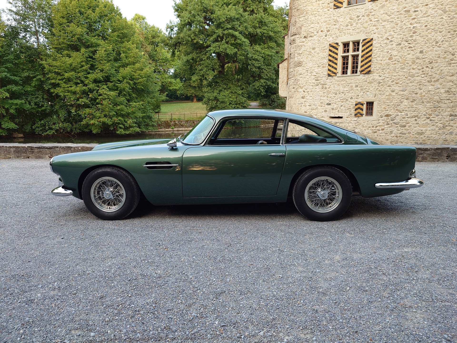 ASTON MARTIN DB4 Superleggera-image-0