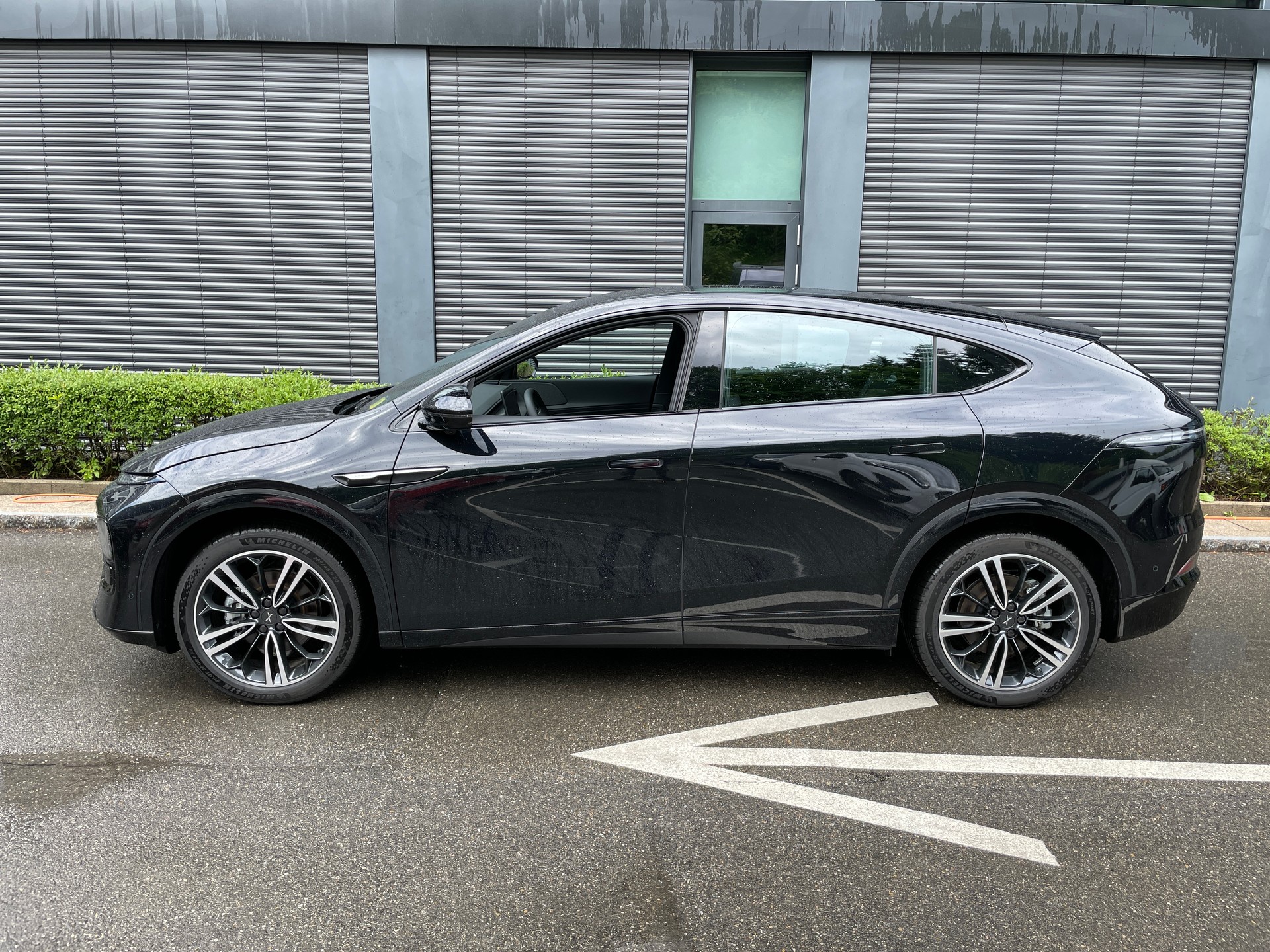 XPENG G6 87,5kWh Performance AWD mit AHK-image-8