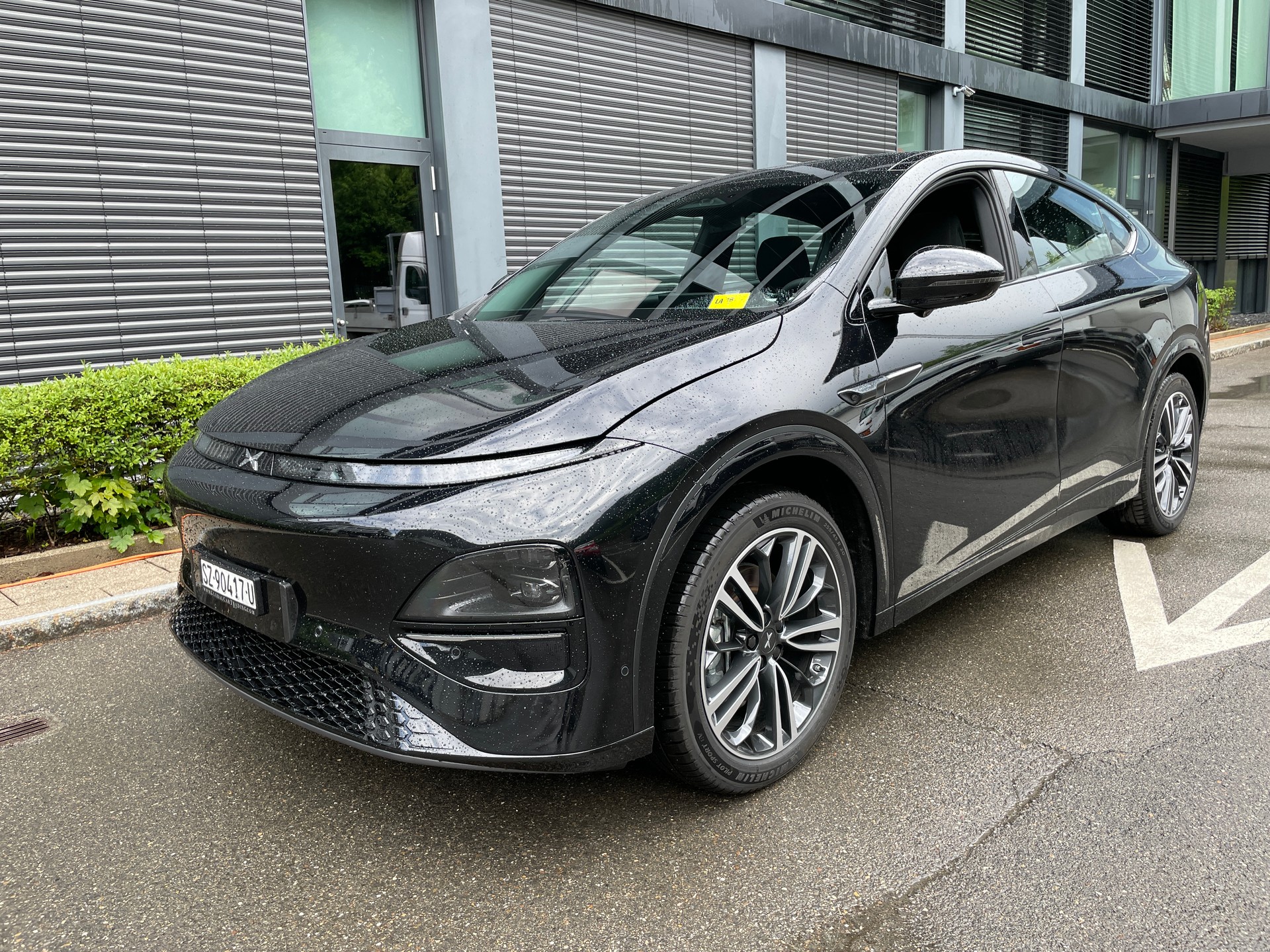 XPENG G6 87,5kWh Performance AWD mit AHK-image-0