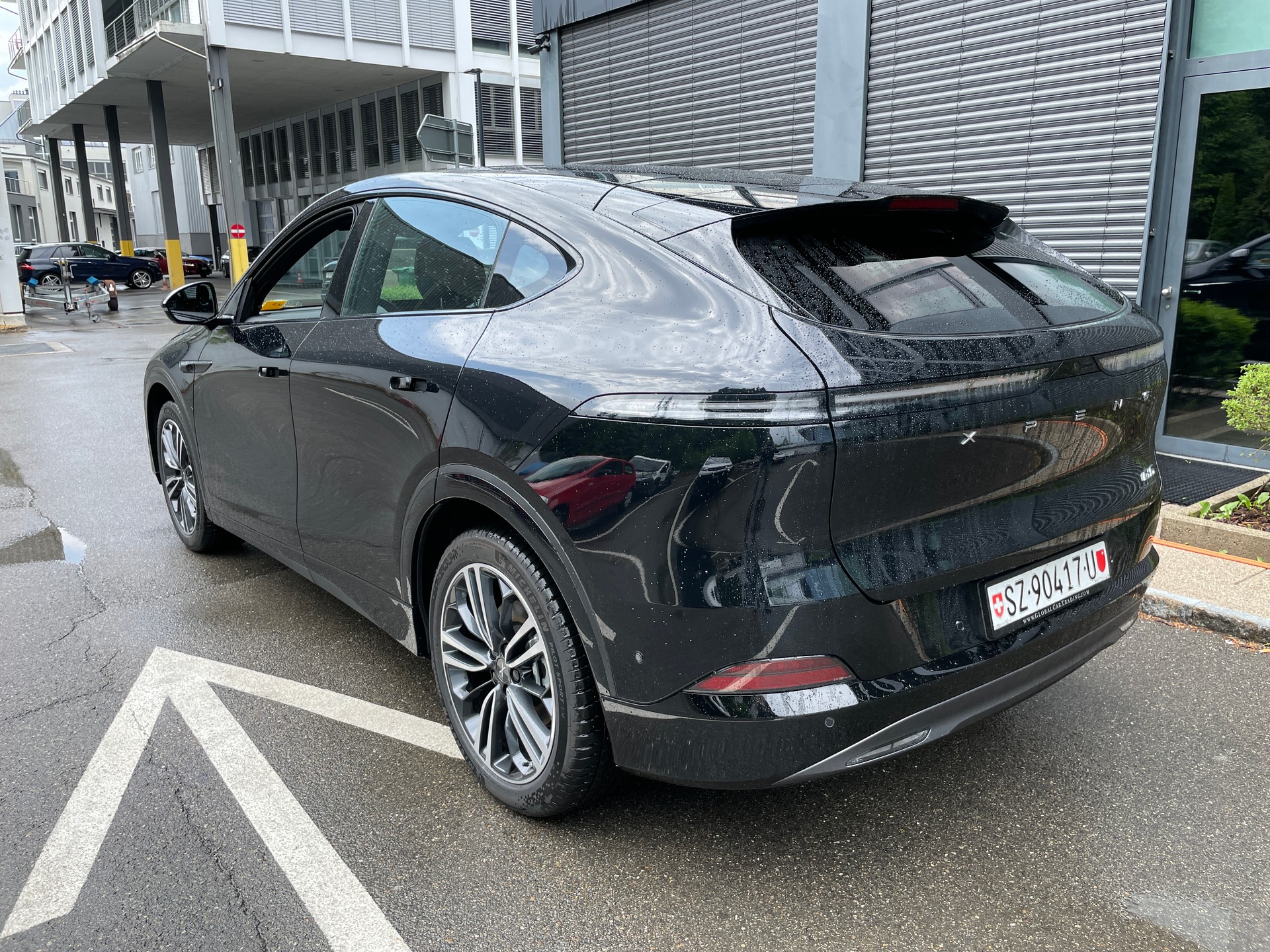 XPENG G6 87,5kWh Performance AWD mit AHK-image-7