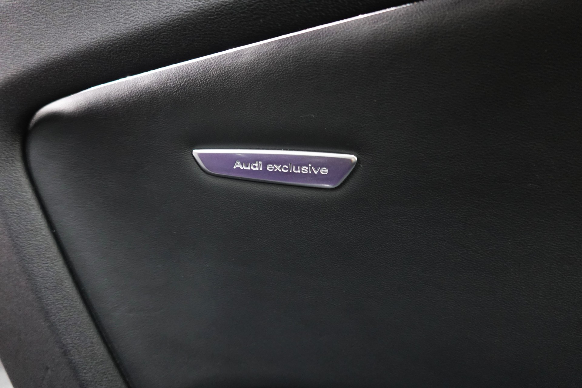 AUDI TTS COUPE 2.0 TFSI QUATTRO S-TRONIC EXCLUSIVE PTS PORSCHE ULTRAVIOLETT ON TOP-image-32