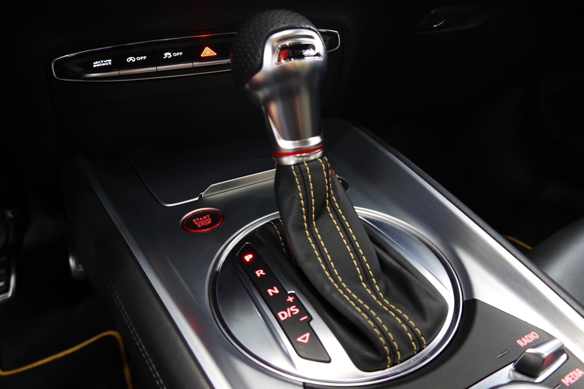 AUDI TTS COUPE 2.0 TFSI QUATTRO S-TRONIC EXCLUSIVE PTS PORSCHE ULTRAVIOLETT ON TOP-image-35