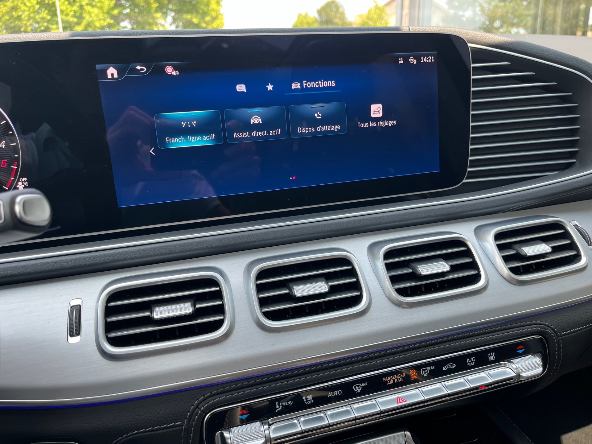 MERCEDES-BENZ GLE 350 de EQ Hybrid 4Matic 9G-Tronic EQ Star-image-19