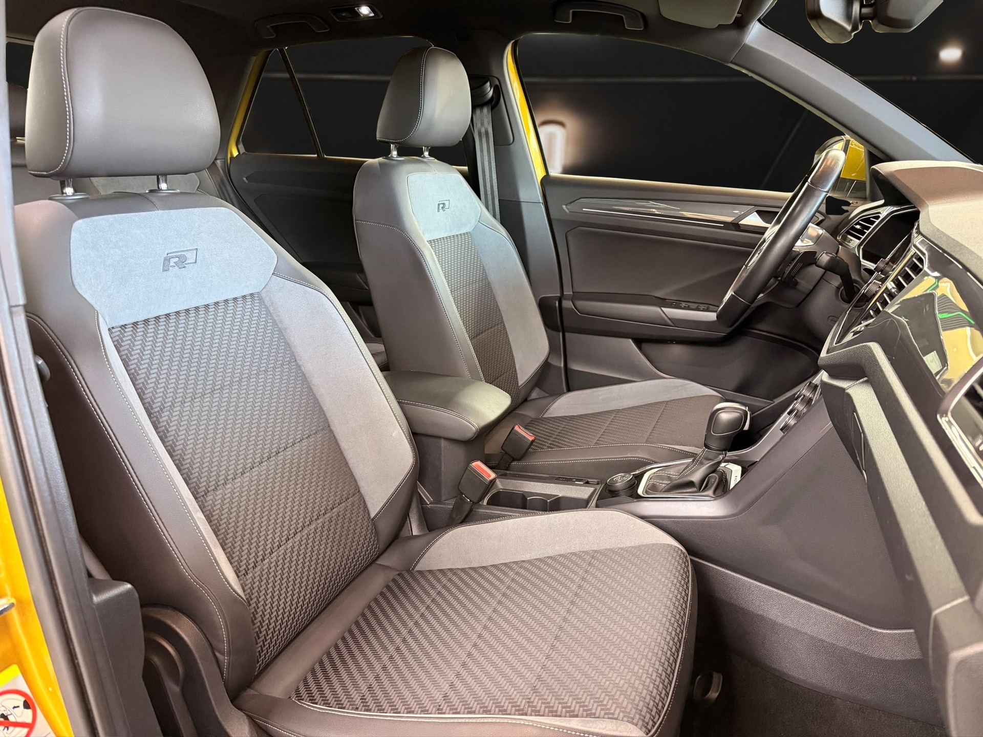 VW T-Roc 2.0 TSI Advance DSG 4motion-image-10