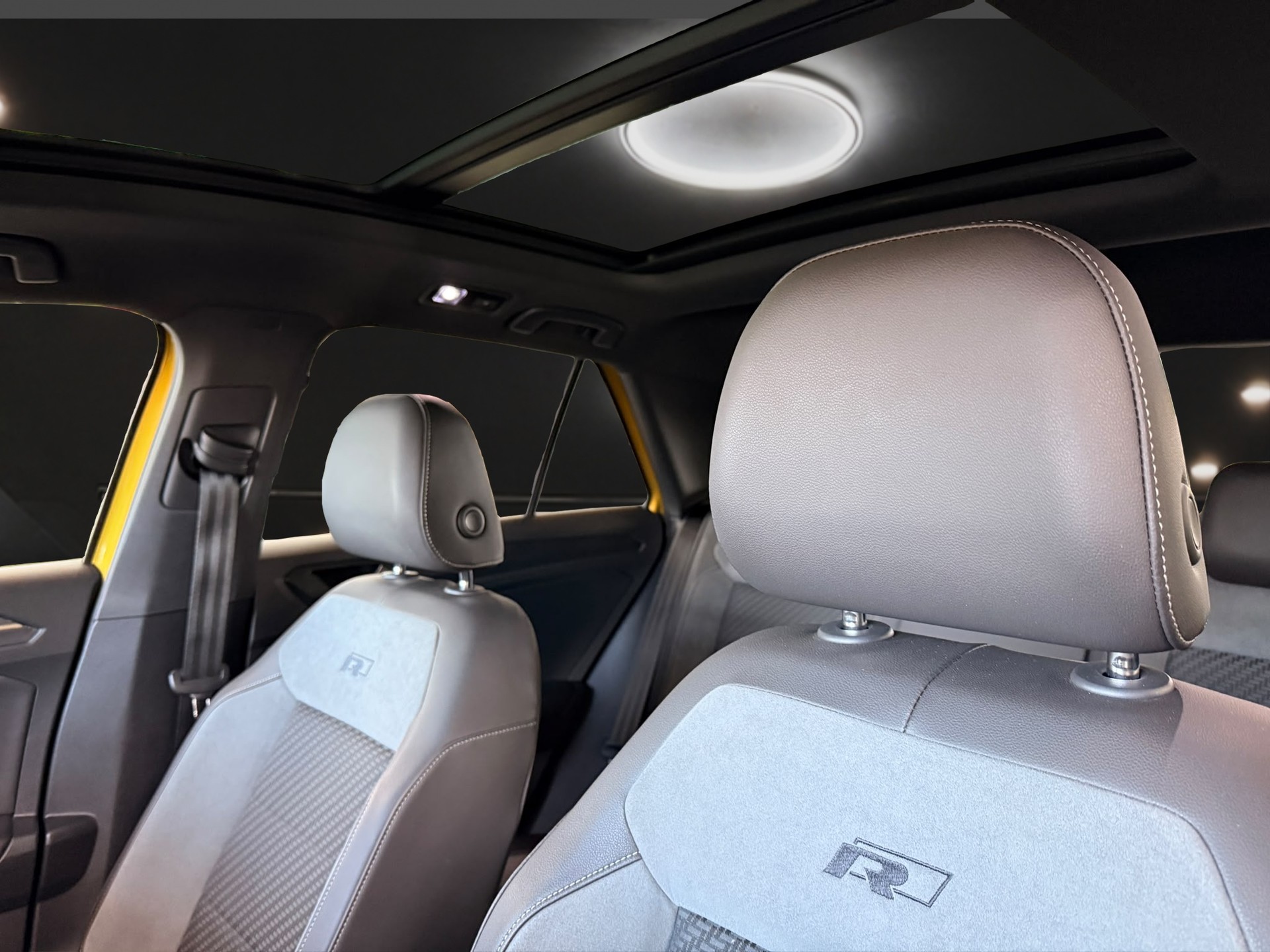 VW T-Roc 2.0 TSI Advance DSG 4motion-image-9