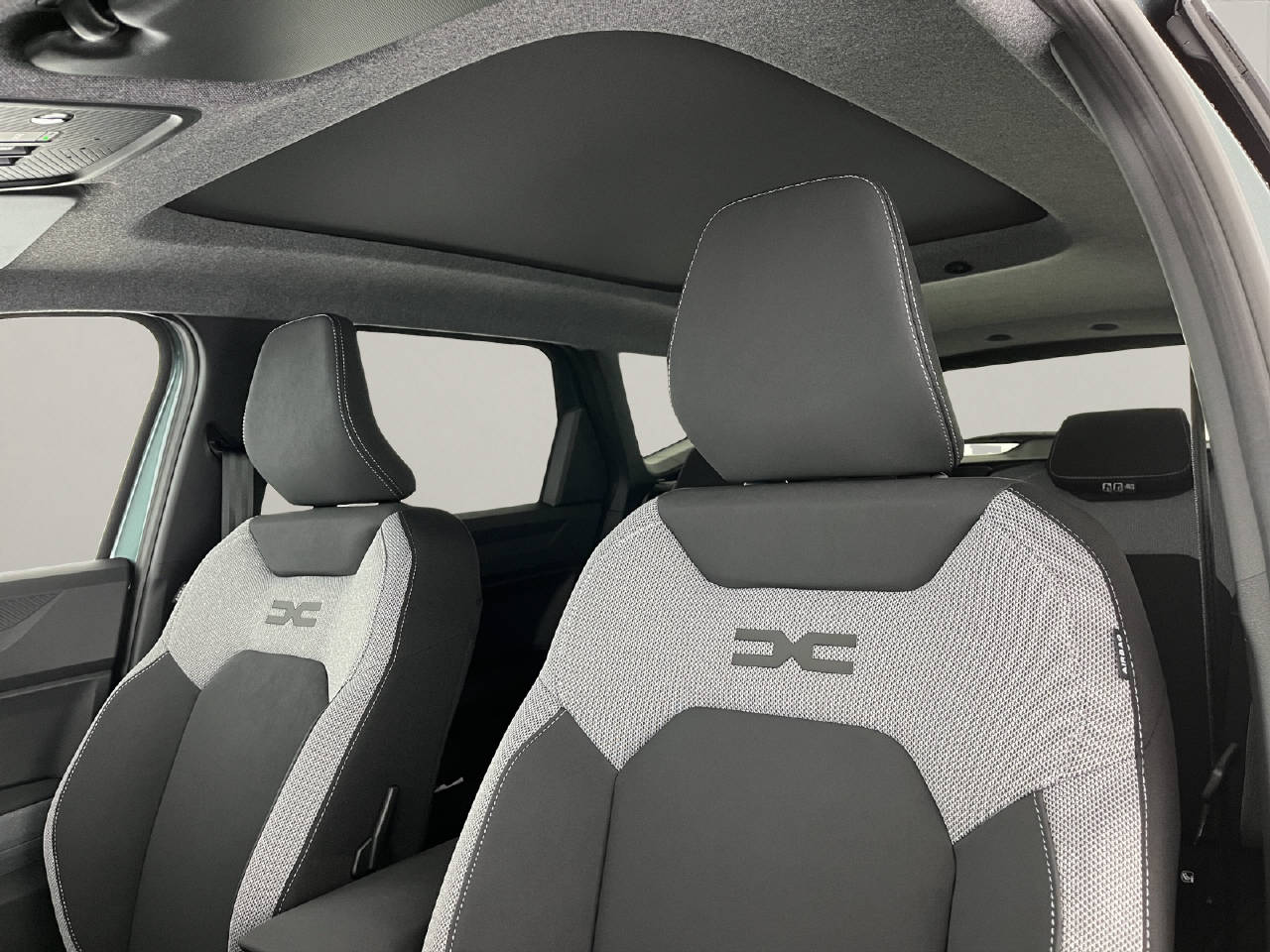 DACIA Bigster 1.2 Hybrid Journey 4WD-image-13