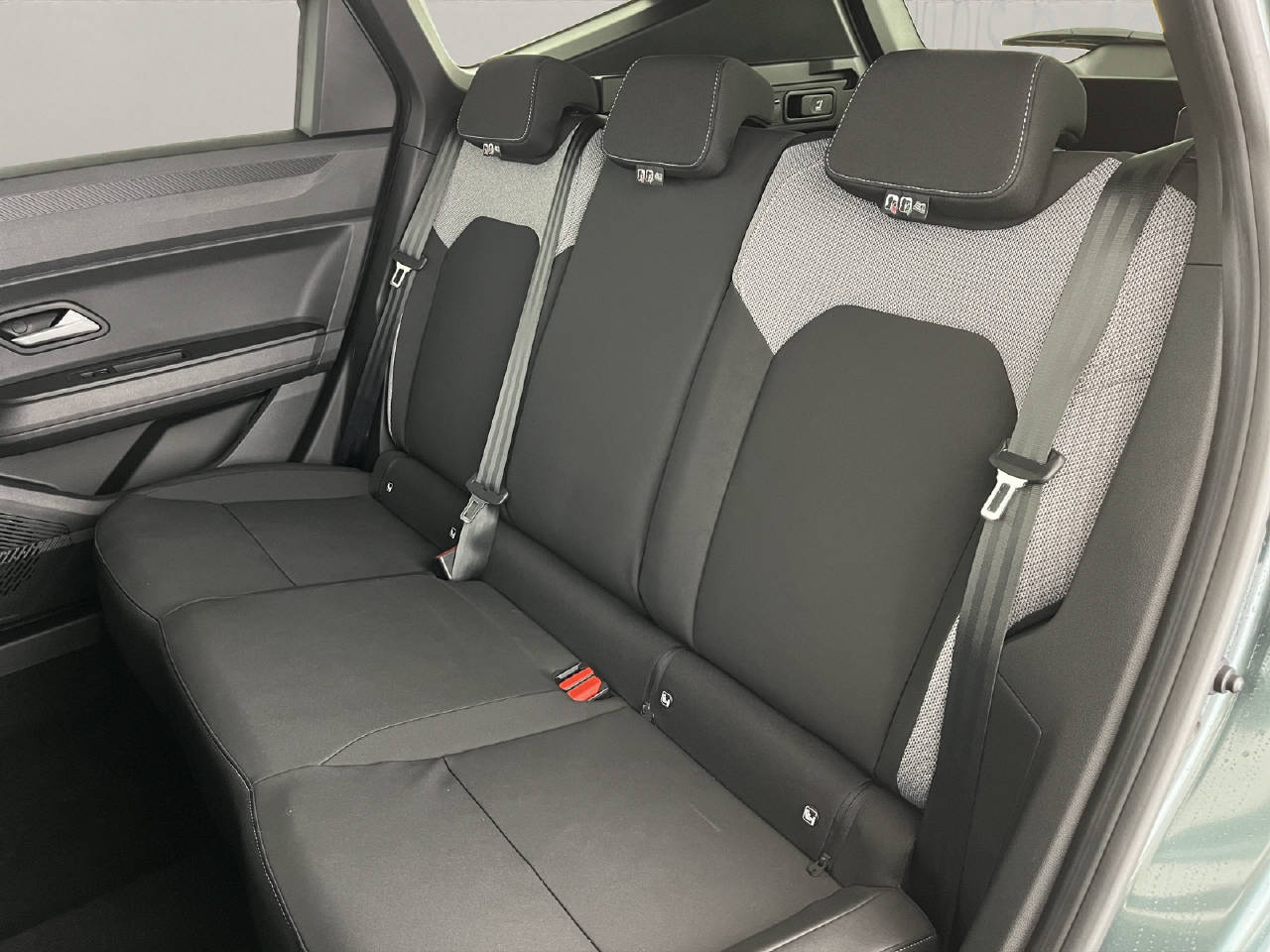 DACIA Bigster 1.2 Hybrid Journey 4WD-image-11
