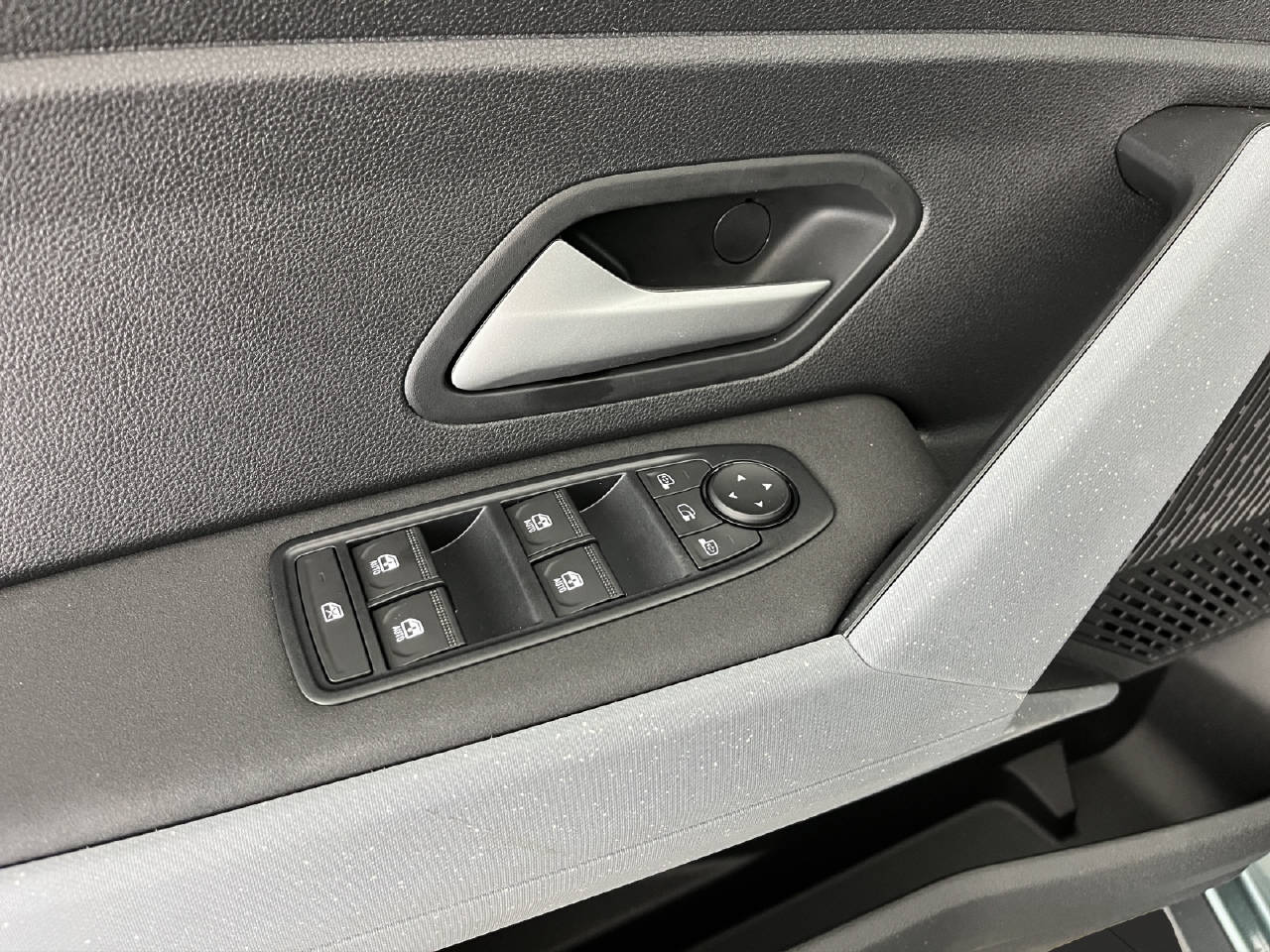 DACIA Bigster 1.2 Hybrid Journey 4WD-image-14