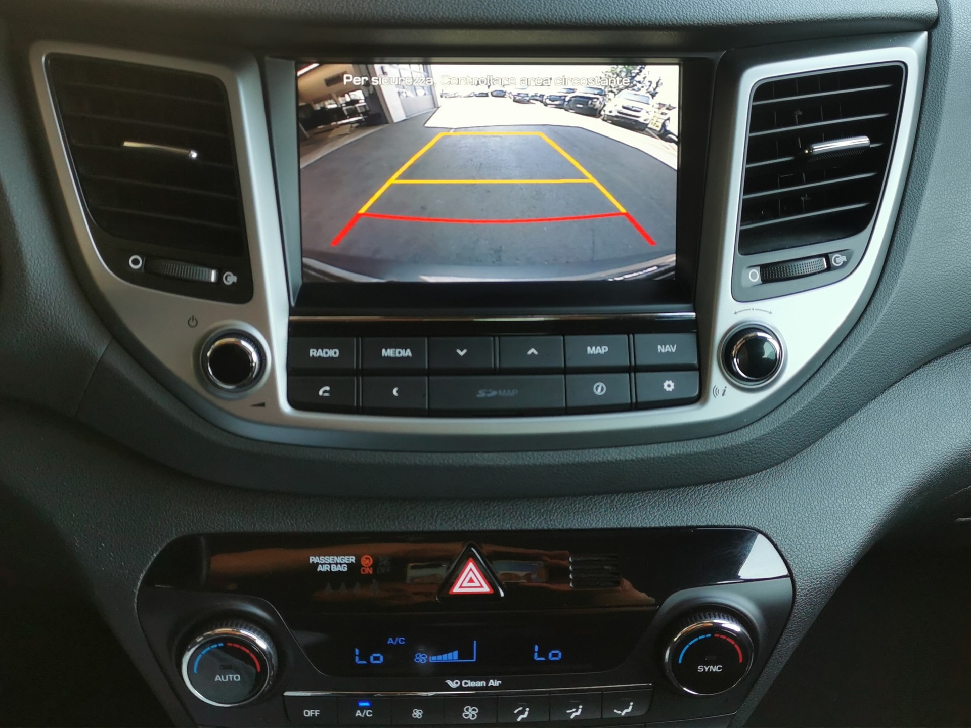 HYUNDAI Tucson 2.0 CRDI Plena 4WD-image-17