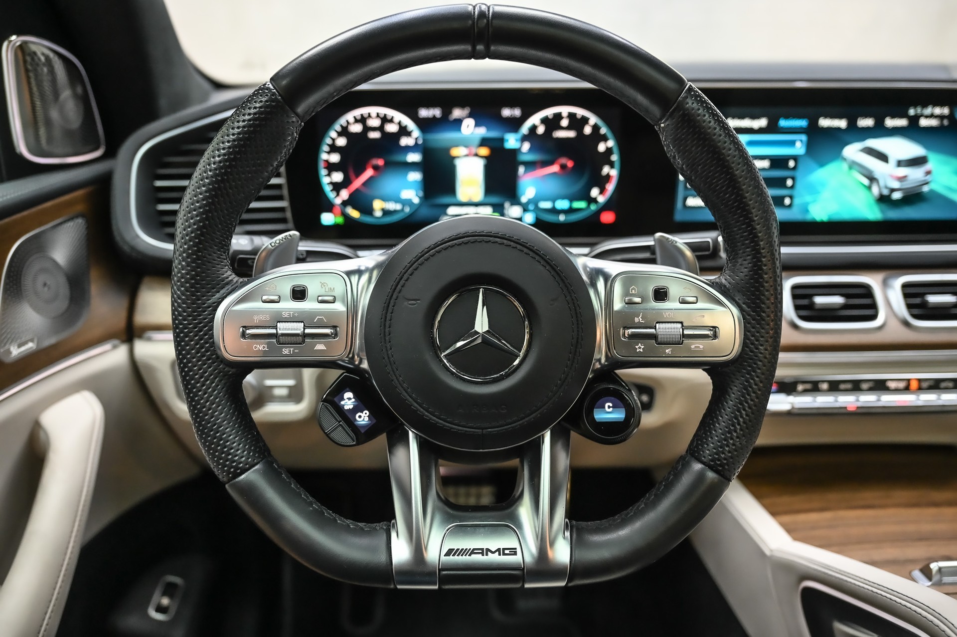 MERCEDES-BENZ GLS 63 AMG 4matic+-image-21