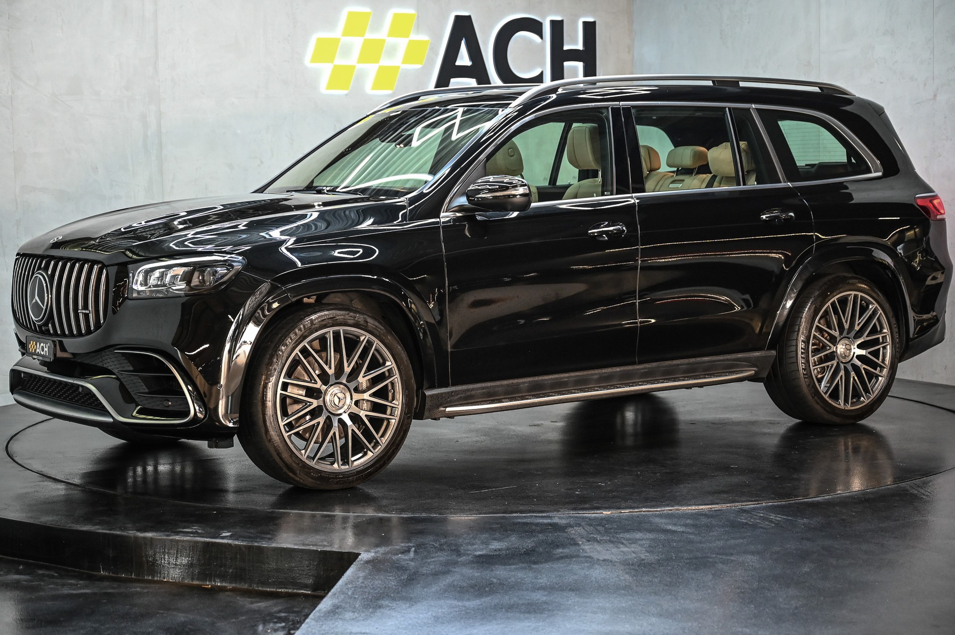 MERCEDES-BENZ GLS 63 AMG 4matic+-image-3