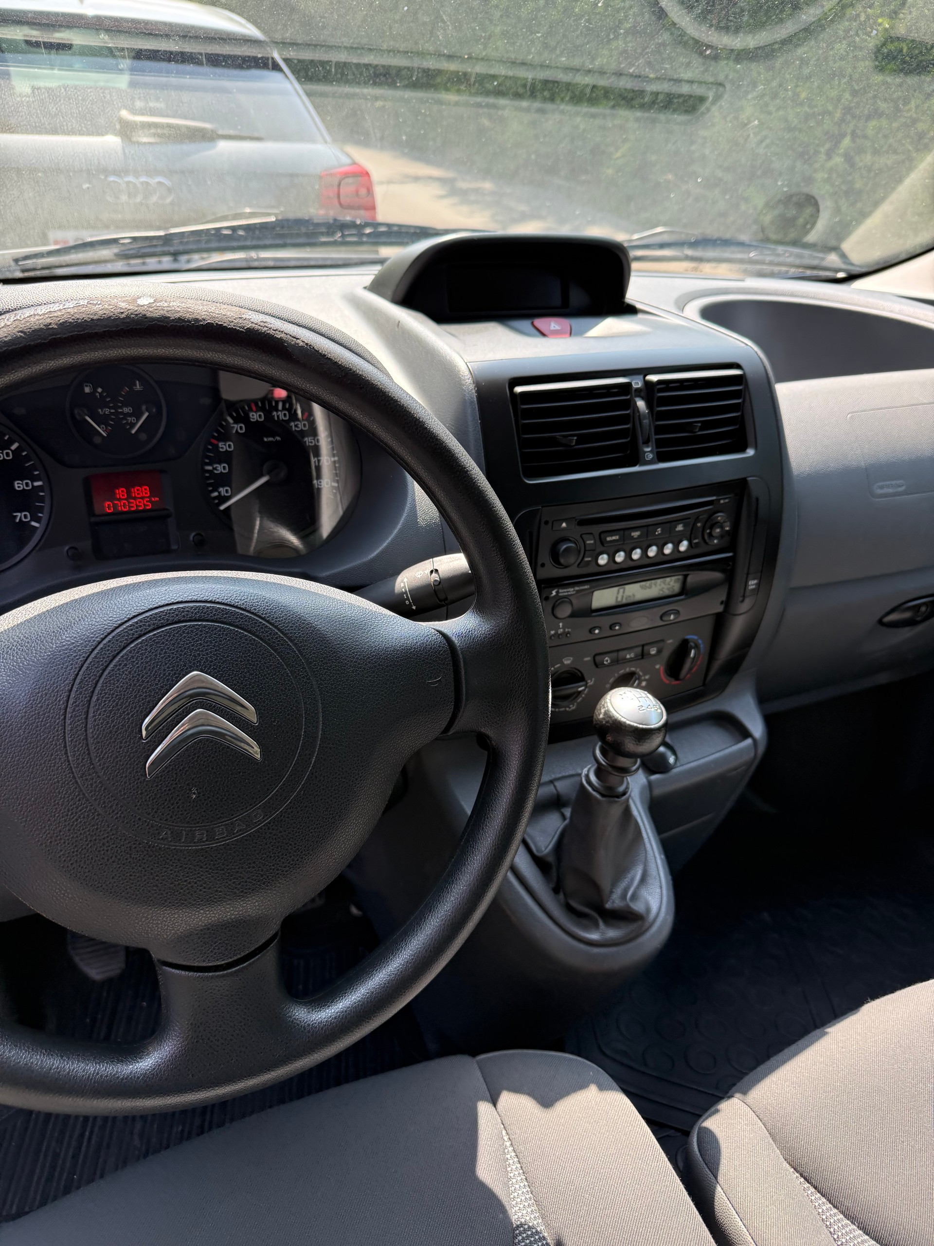 CITROEN Jumpy 2.0 HDi L2H1 Attraction-image-7