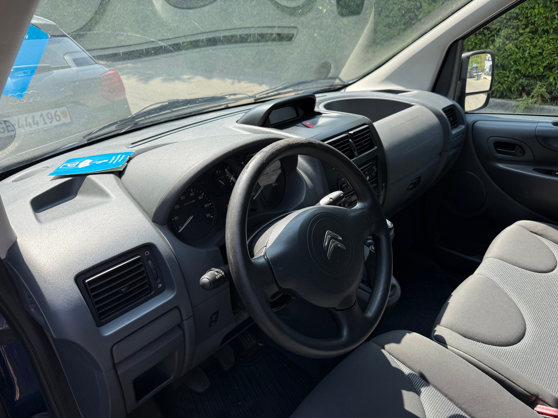 CITROEN Jumpy 2.0 HDi L2H1 Attraction-image-9