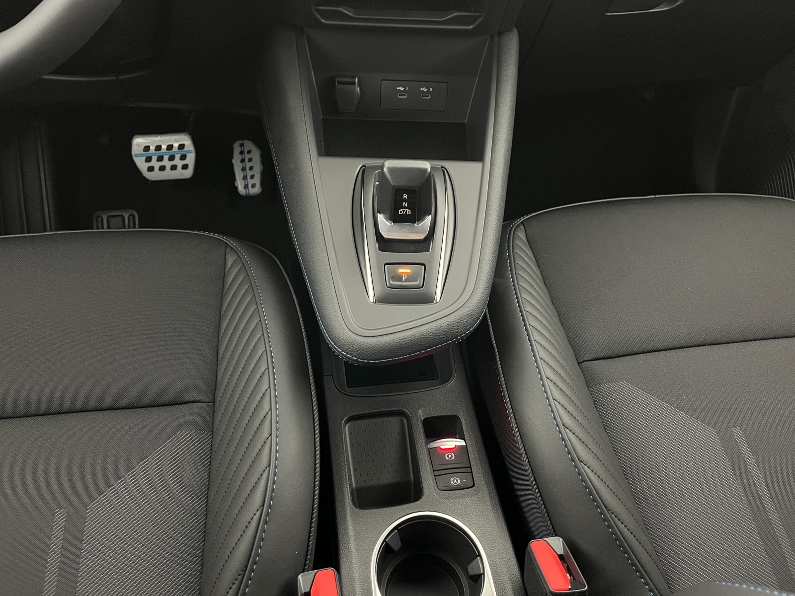 RENAULT Captur 1.8 E-Tech esprit Alpine-image-13